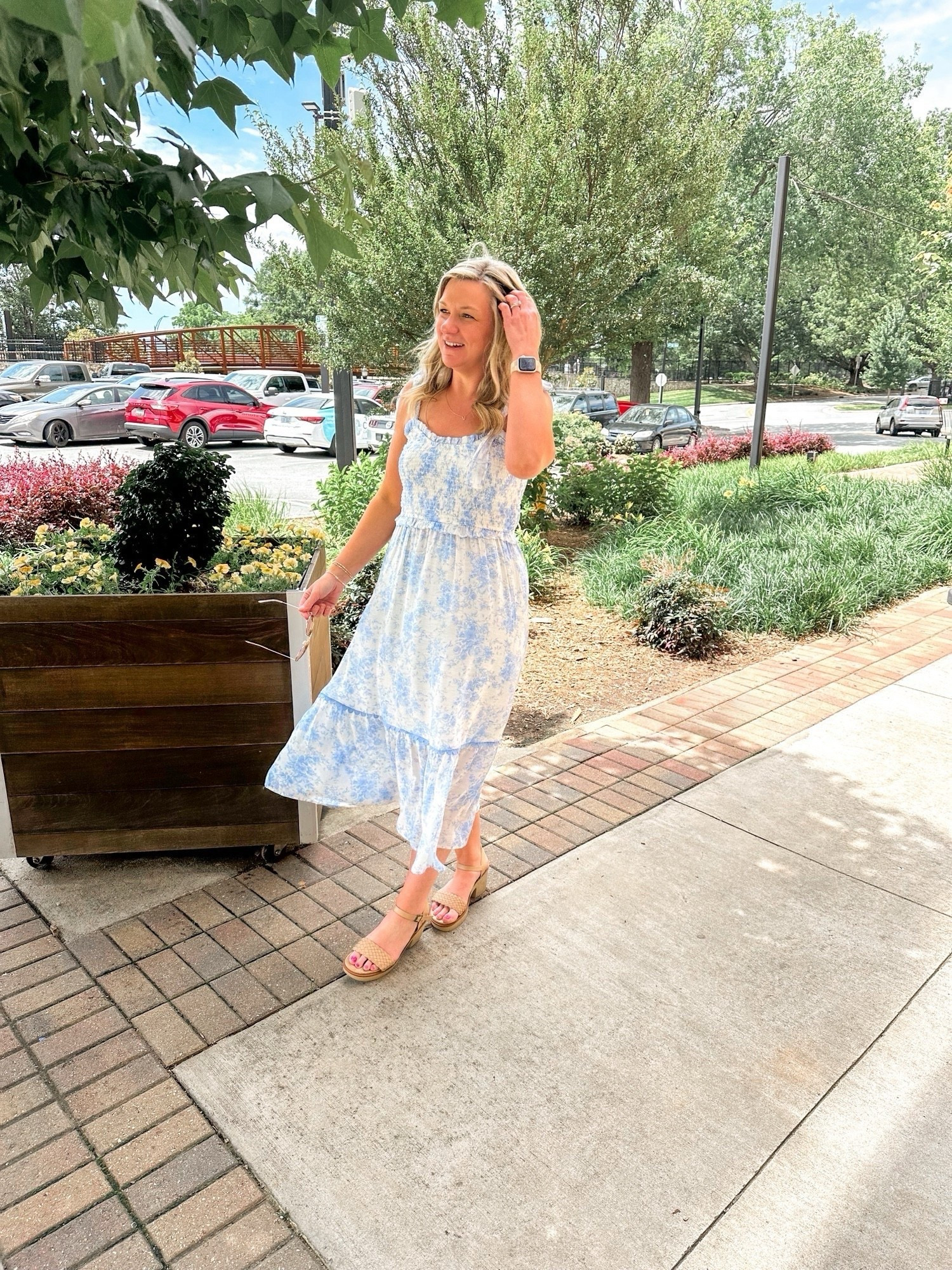 This dress is giving blue skies and iced latte energy—flowy, feminine, and perfect for sunny strolls or casual brunch dates. The print feels Free People-inspired, but the price tag? Way more budget-friendly.

Linked it on my LTK because y’all need this one in your summer lineup!

#LTKSpringStyle #OOTD #BudgetFriendlyFashion #FreePeopleVibes #LTKUnder50 #HairGirlValStyle #SummerDressSeason

#LTKSummerEdit #LTKMidsize #LTKSeasonal