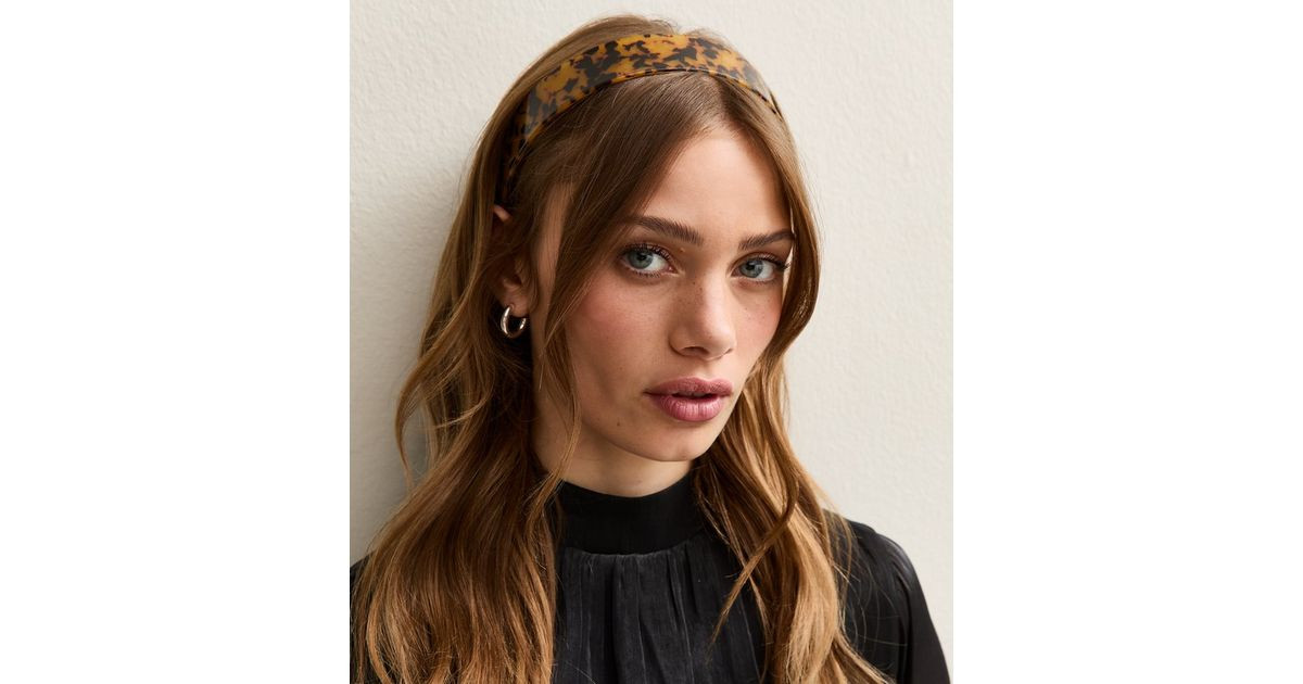 Brown Tortoiseshell Effect Resin Headband | New Look | New Look (UK)