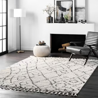 Rugs USA Off White Temara Moroccan Diamond Tassel rug - Moroccan Rectangle 6' 7"" x 9' | Rugs USA