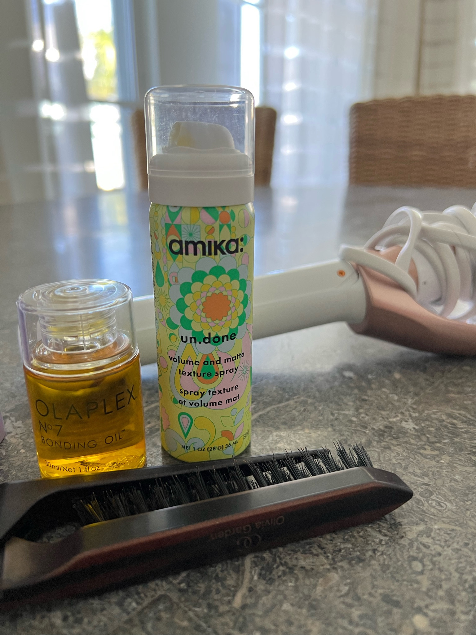 Hair routine: bonding oil (heat protection), curler, teaser & texture spray! 

#LTKtravel #LTKunder50 #LTKstyletip