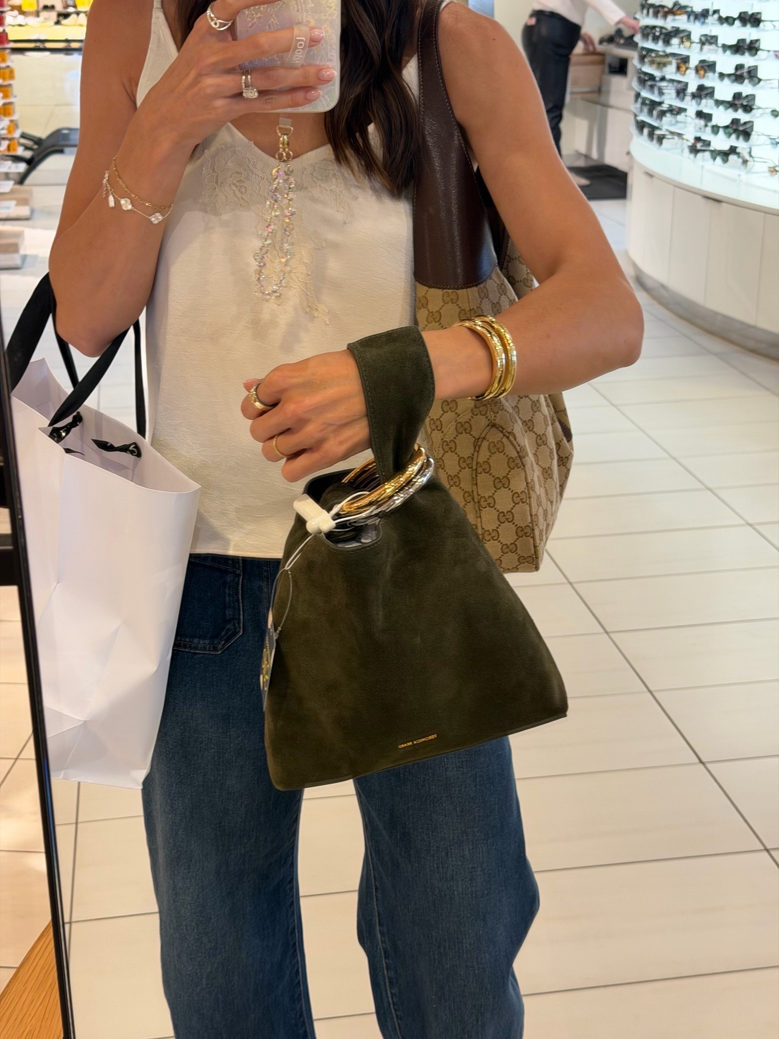 Drooling over this Nsale Veronica Beard bag

#LTKSaleAlert #LTKSeasonal #LTKootd