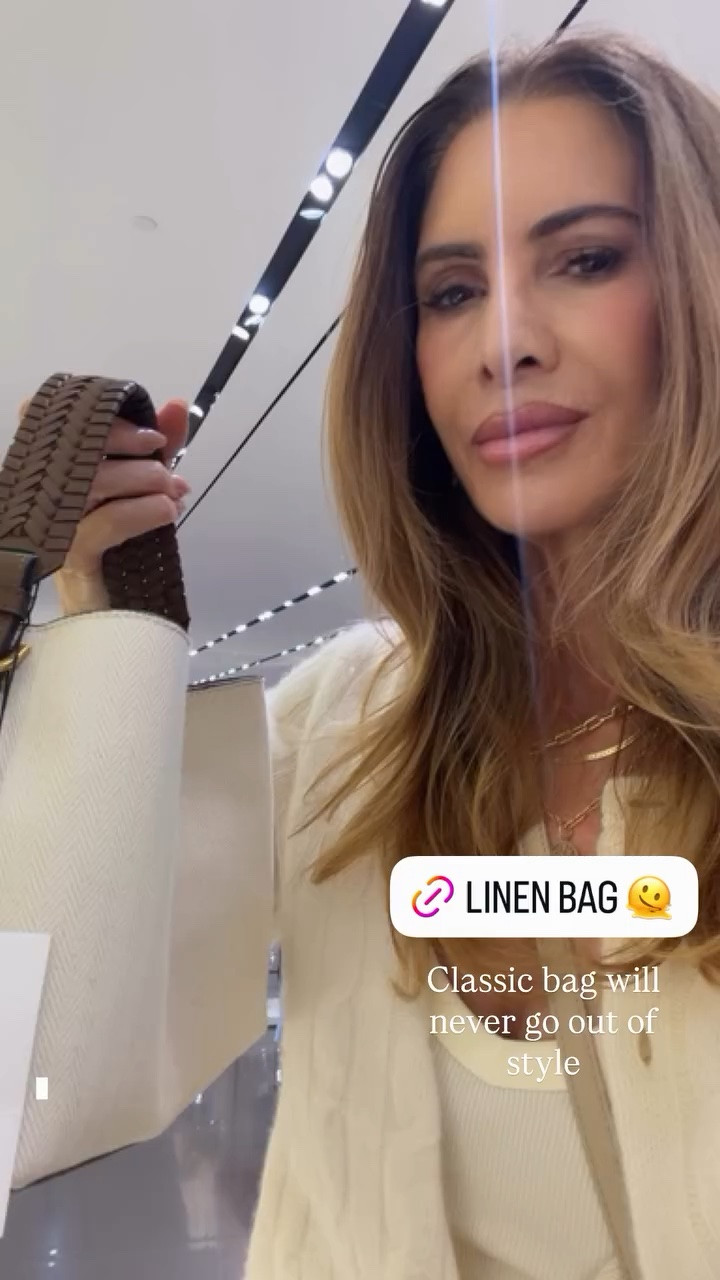 Classic bag that will never go out of style… so good.

#LTKootd #LTKgrwm #LTKdayinmylife