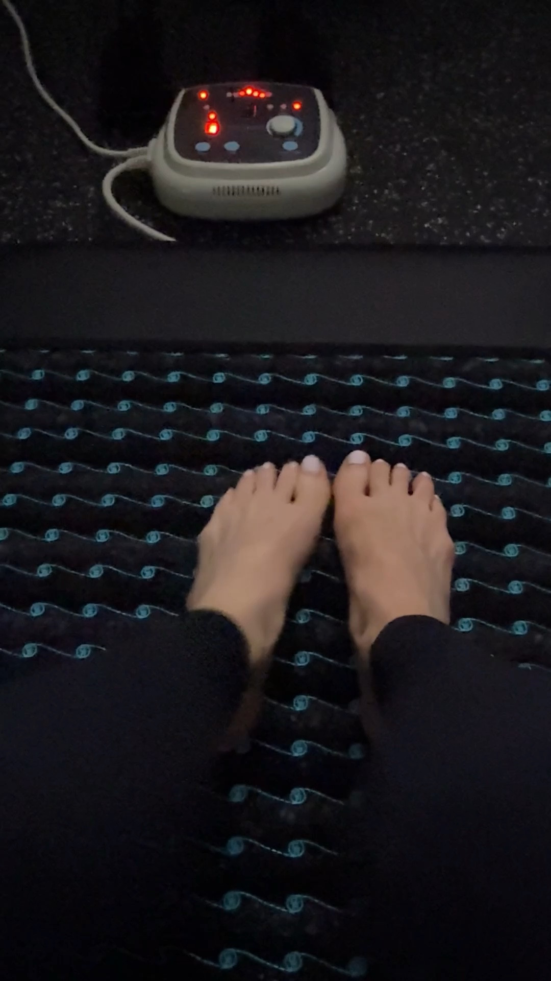 Love using my heated PEMF mat! Energizing and groundingEarr

#LTKBeauty #LTKselfcare #LTKmorningroutine