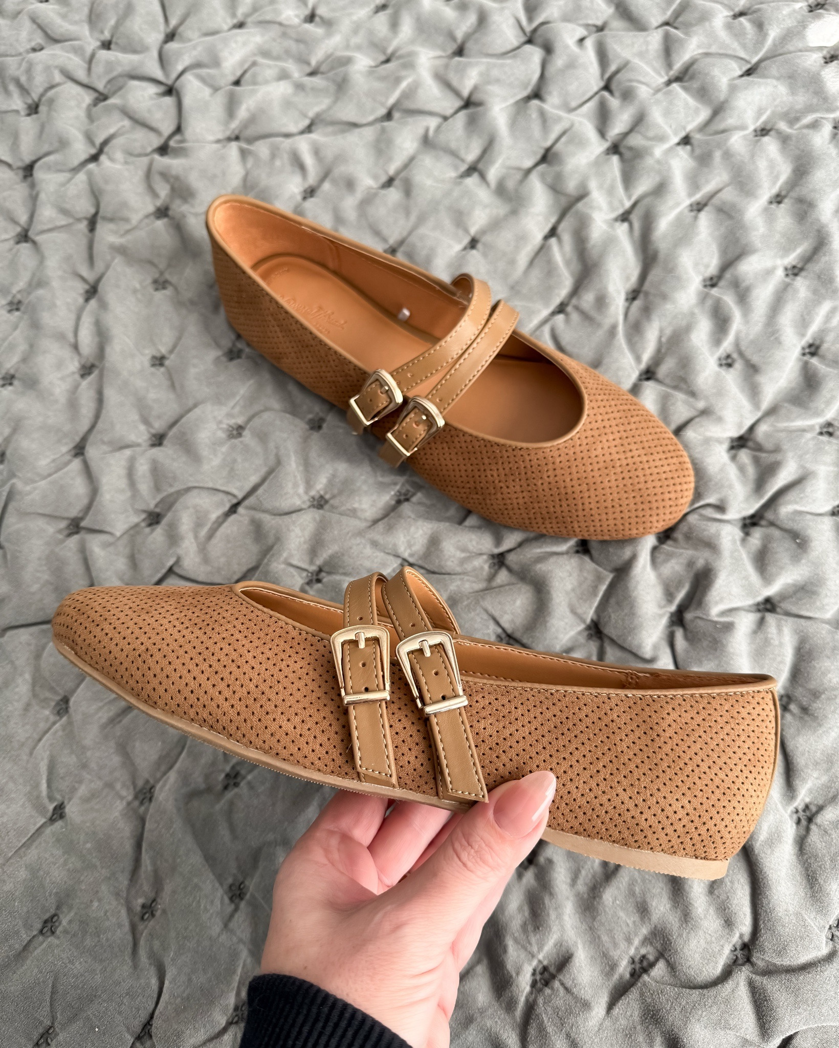 These gorgeous Double-Strap Mary Jane Flats are the perfect mix of timeless charm and modern comfort.
Designed with an elegant faux-suede upper, the subtle perforated detailing adds texture and breathability while keeping the look polished. The faux-leather double-strap instep is finished with shiny metal buckles, giving these classics a chic, elevated feel. Finished with a memory foam insole, they’re as comfortable as they are cute—ideal for all-day wear.

These are one of those wear-everywhere flats that instantly make an outfit feel intentional—classic, comfortable, and totally on-trend.
I got my true size 7.5

How to Style:
• Pair with straight-leg denim and a fitted tee or cardigan for effortless everyday style
• Style with a mini skirt and tights for a feminine, trend-forward look
• Wear with tailored trousers and a cozy knit for a polished casual outfit
• Looks adorable with midi dresses for a soft, vintage-inspired vibe

mary jane shoes women • double strap flats • faux suede flats • perforated mary jane shoes • closed toe flats women • comfortable flat shoes • memory foam flats • classic mary jane style • trendy women’s flats • everyday flats women • fall mary jane shoes • spring flats women • casual chic shoes • affordable mary jane flats • work appropriate flats

#MaryJaneShoes #DoubleStrapFlats #EverydayFootwear #ComfortFirstStyle #ChicEveryday #ClassicModern #FallOutfits #SpringShoes #NeutralStyle #MinimalStyle #CapsuleCloset #MomStyle #CasualChicStyle #AffordableFinds #TargetFashion #OOTDEveryday #FlatShoeLove #TrendAlert

#LTKootd #LTKWorkwear #LTKFindsUnder50