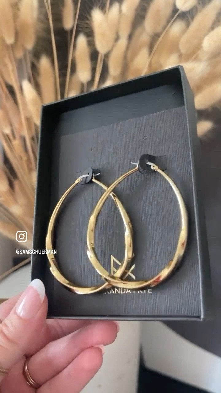 Miranda fete new jewelry pieces! ✨

#LTKfindsunder100 #LTKHoliday #LTKGiftGuide