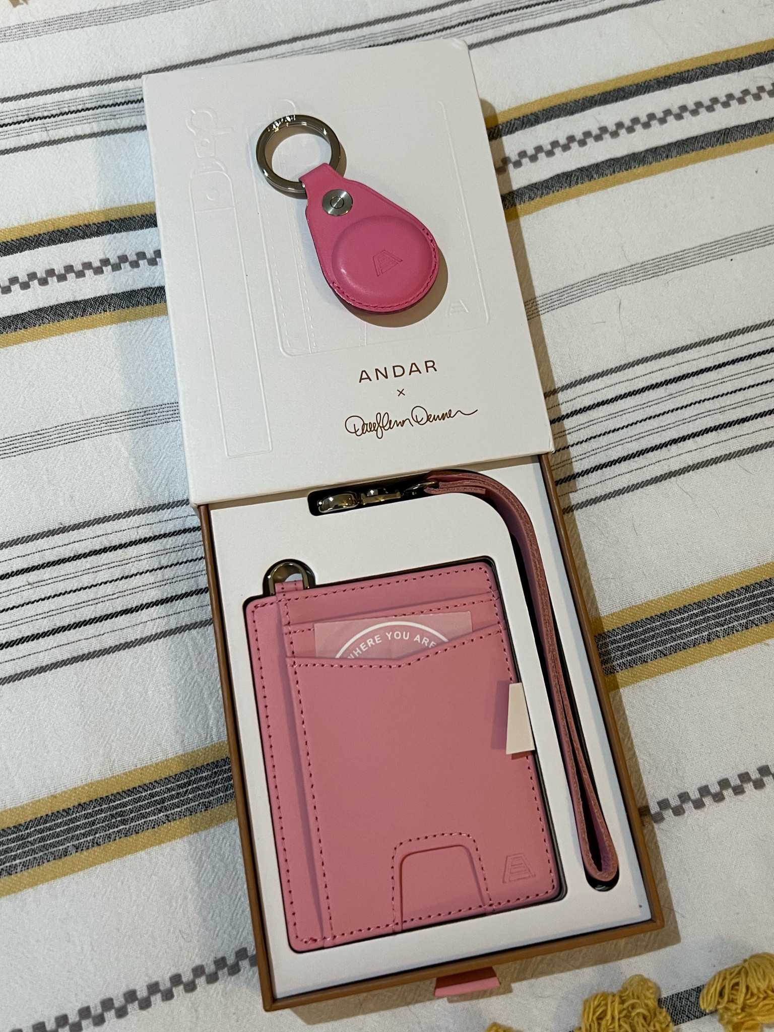 Andar Denner wallet and airtag case 

#LTKfindsunder100 #LTKtravel #LTKSeasonal