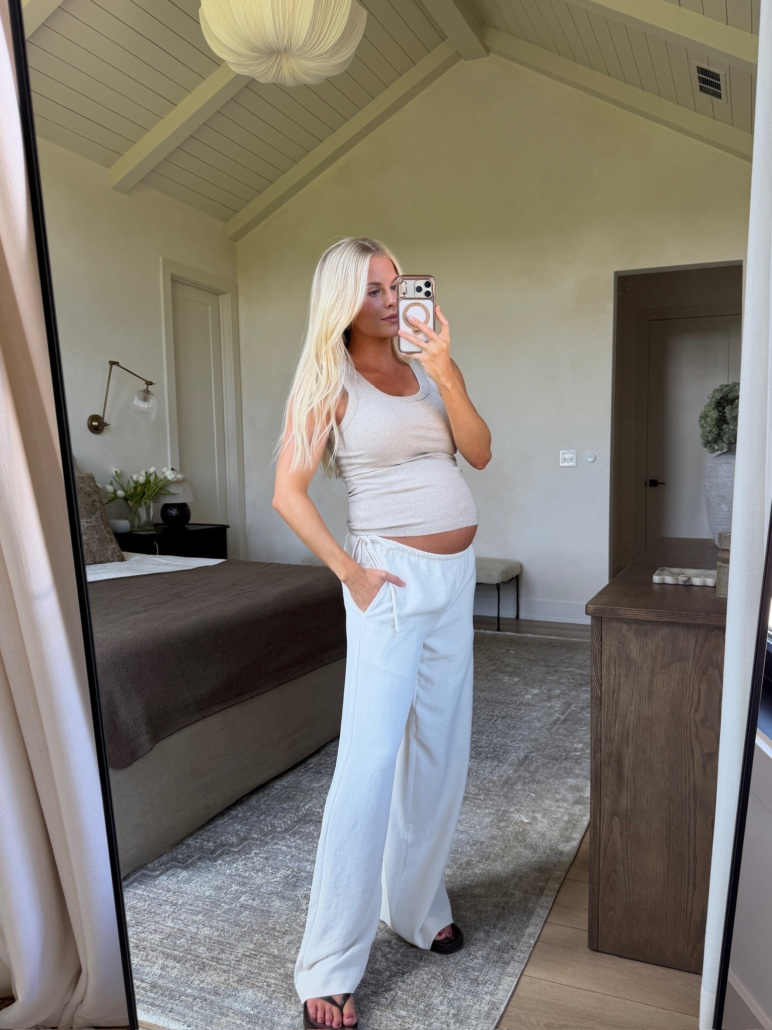Wearing a medium in tank (heather ecru) and pants (sized up in both for pregnancy)! #kathleenpost

Casual chic, bump friendly, maternity

#LTKBump #LTKSeasonal
