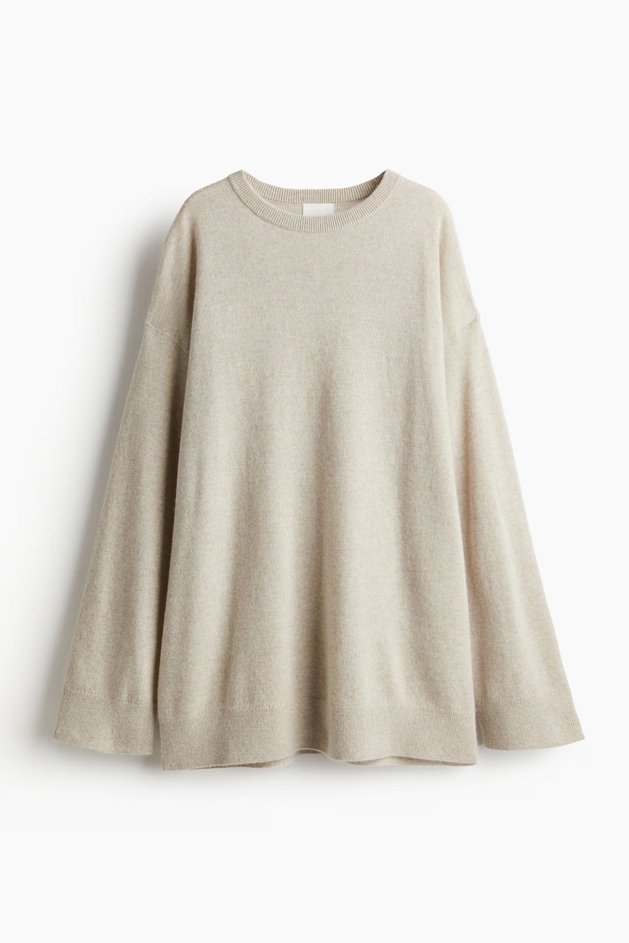 Oversized cashmere jumper | H&M (UK, MY, IN, SG, PH, TW, HK)
