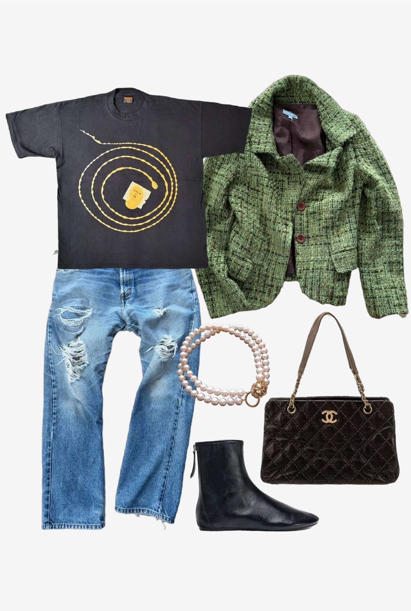 This vintage tweed jacket was in my sell pile but then I gave myself a kick in the ass 😬🤷‍♀️
Jacket, jeans, bag, and necklace are vintage/preloved

#LTKcanada #LTKfall #LTKstyletip