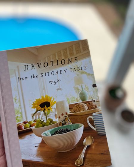Devotional book — Perfect mother’s day gift 




#LTKGiftGuide