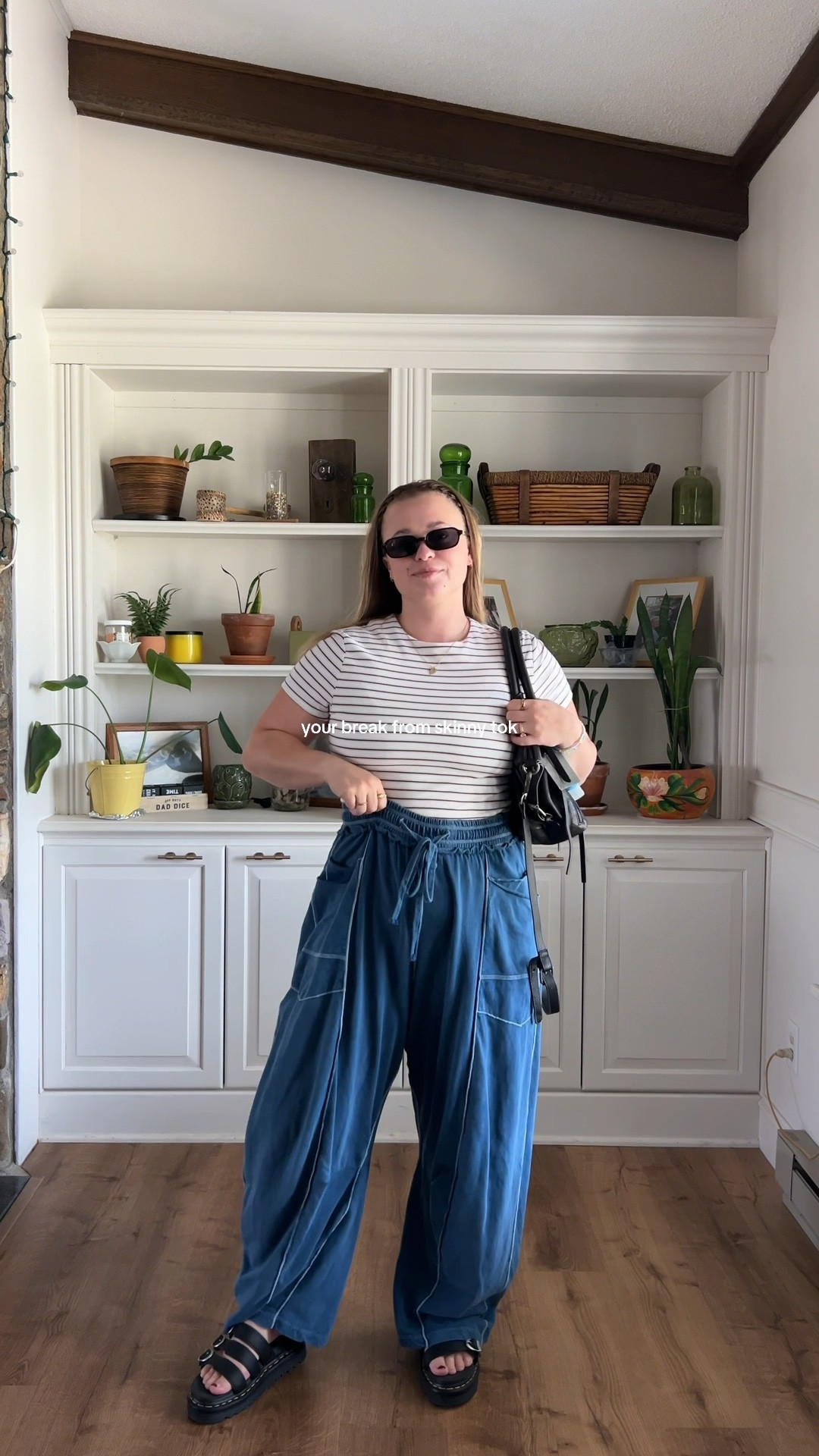 Your weekly break from skinny tok 💙 

#midsize #midsizefashion #normalbodies #allbodiesarebeatiful #bodypositivity 