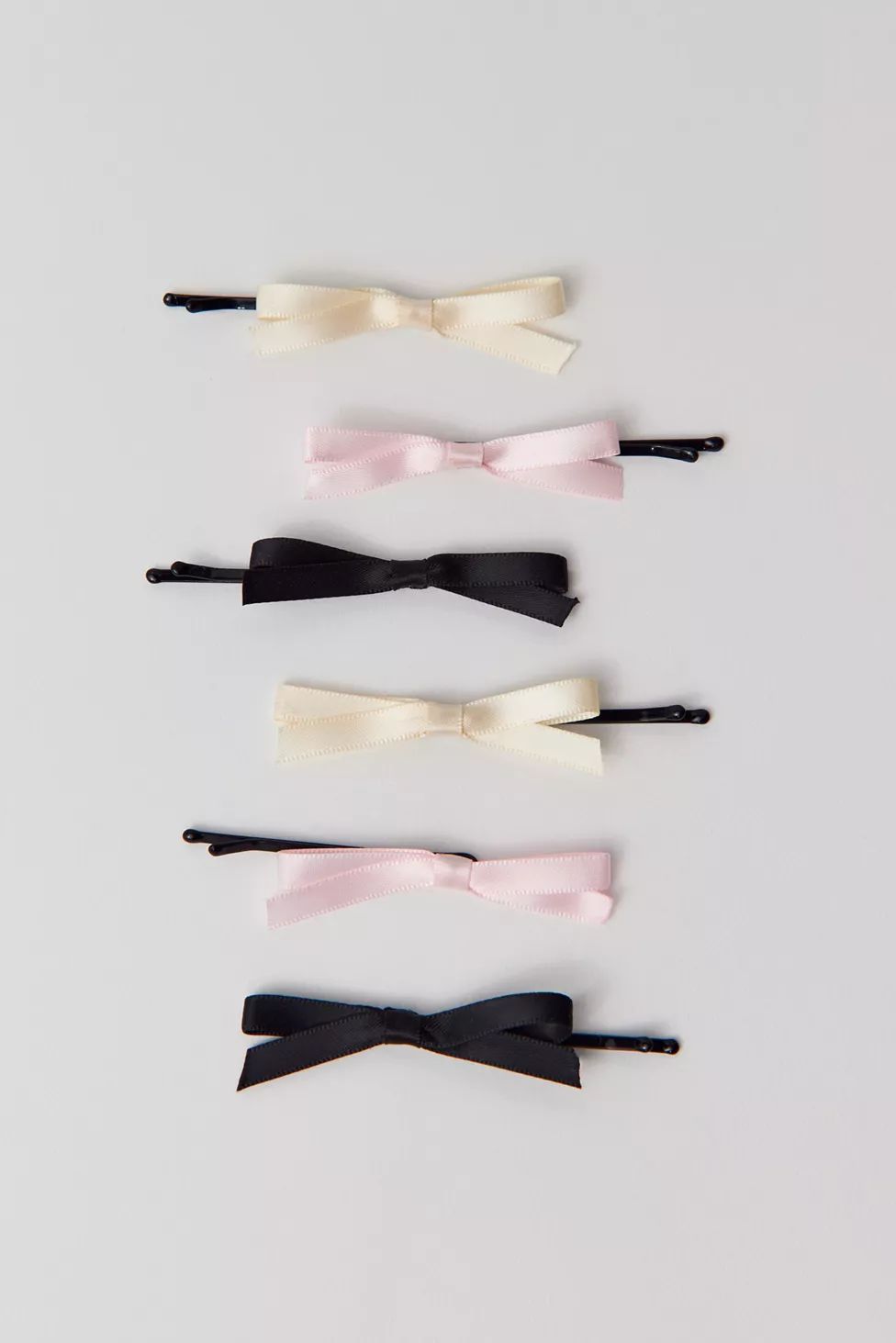 Satin Bow Slide Barrette Set | Urban Outfitters (US and RoW)