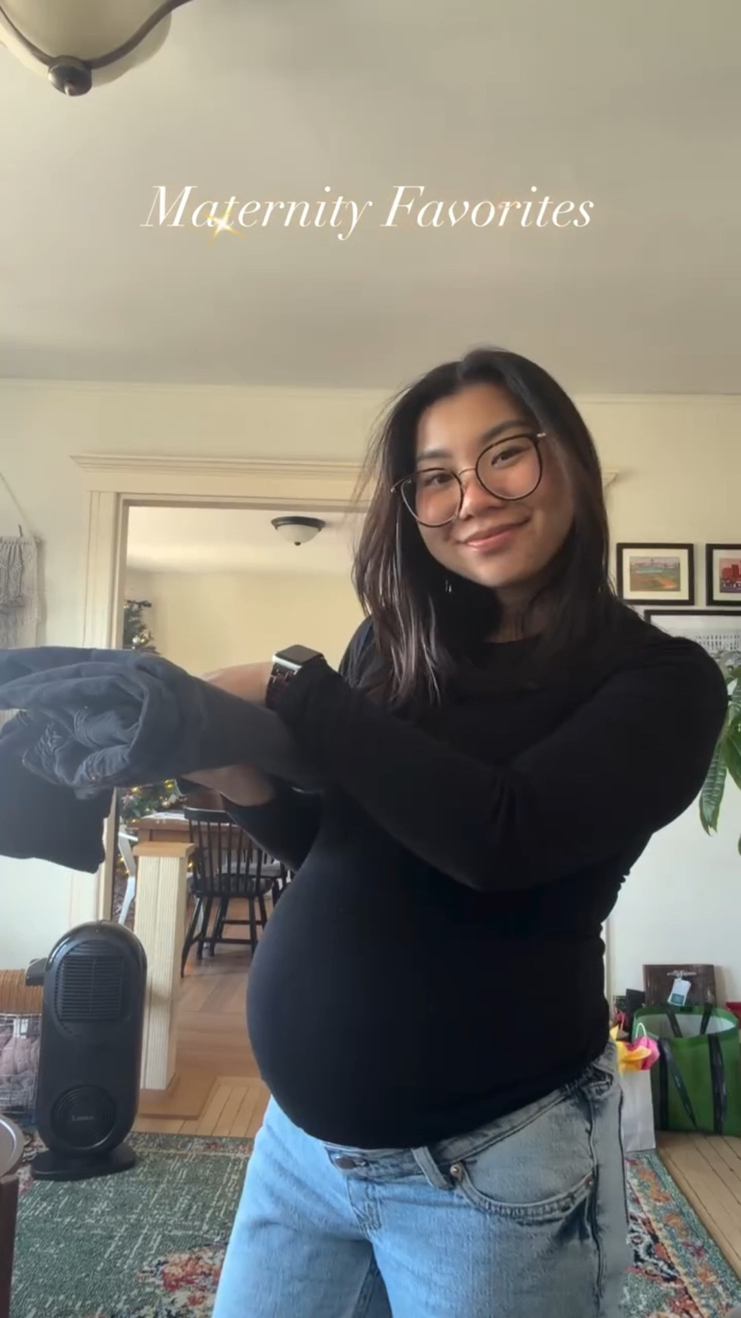 Maternity favorites- Part 4. More pant options! These are my go-to jean option that comes with the belly panel. I am surviving pregnancy with these jeans. The button detail is what makes it for me. 
.
Check out the link in my bio or comment “Jeans” for a link! 
.
.
.
#pregnant #pregnancy #maternitystyle #pregnancystyle #stylingthebump