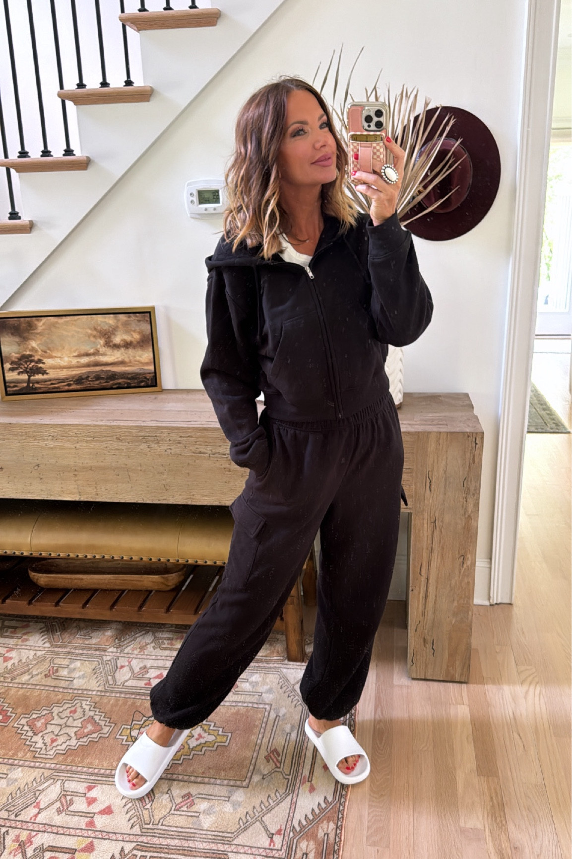 these sweats are 10/10 some of my favs from walmart!!! i’m wearing my true size medium in top and bottoms! @walmartfashion #walmartpartner #walmartfashion