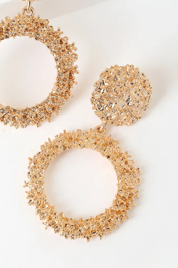 Creative Muse Gold Textured Circle Earrings | Lulus