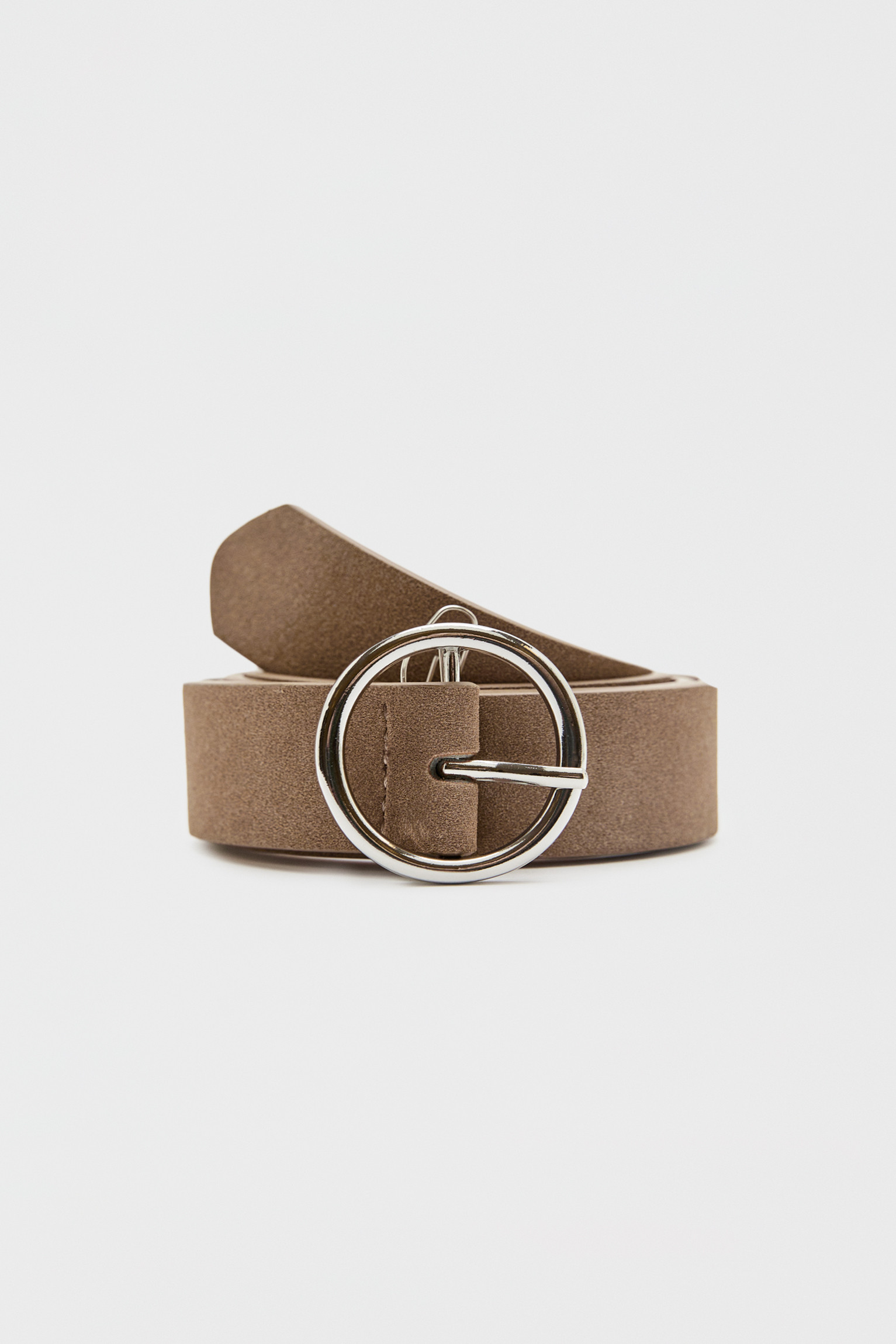 Bruine riem met ovalen gesp | PULL and BEAR NL