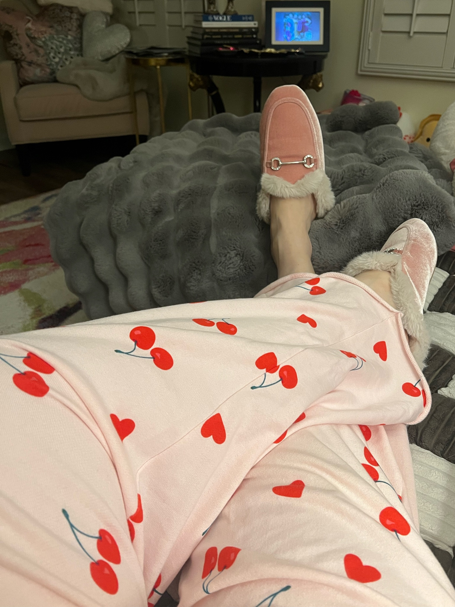 Y’all know me the pinker the better. 💖💖💖 these lounge pants by Grayson threads from target are so soft. From the very first time I put them on they felt like they had been washed 1000 times! The cherries and hearts I just adore, especially for Valentine’s Day.

#LTKSeasonal #LTKPlusSize #LTKFindsUnder50