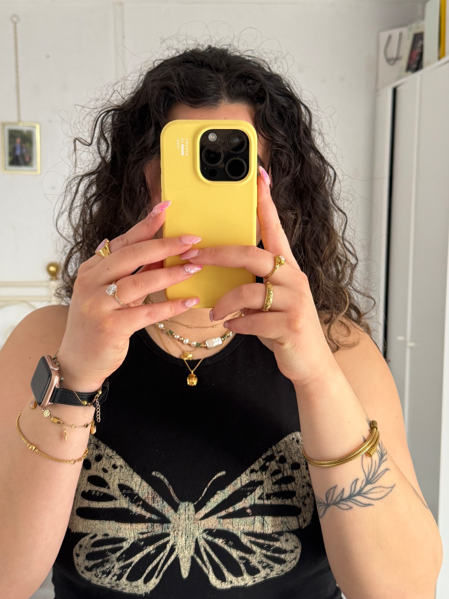 friday outfit details 

i always love to change up my phone cases to fit the mood and stack up on loads of jewellery! especially my statement gold
pieces 🤍

#LTKAprilSpotlight #LTKspring #LTKeurope