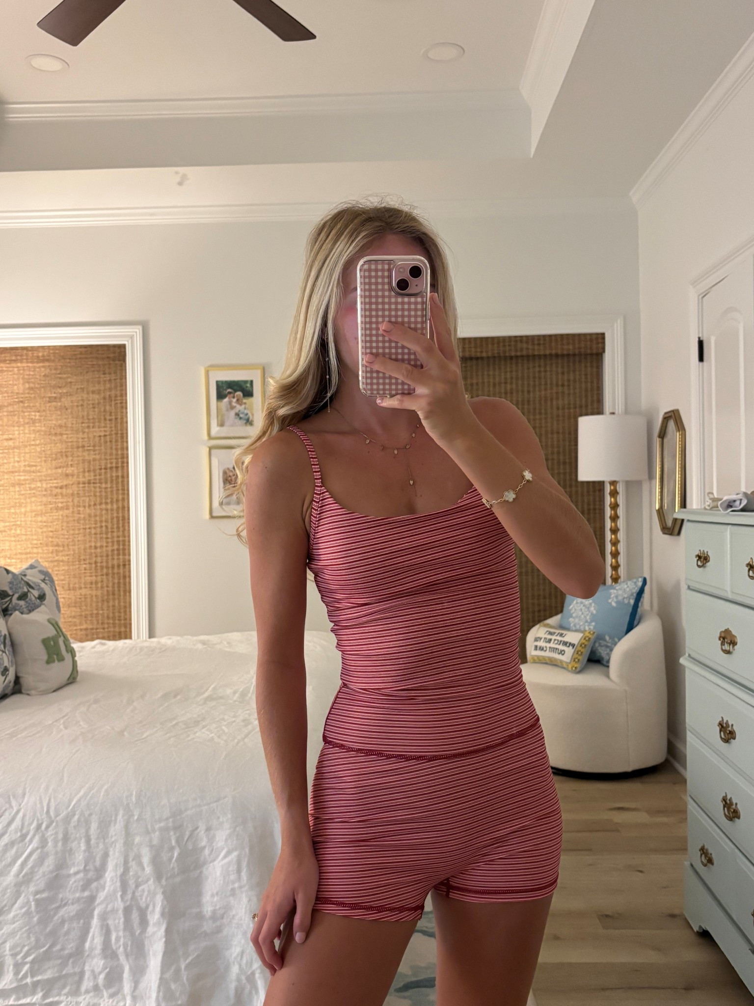 New workout set from shein and seriously feels like a high end set! Quality is amazing!!!!!! And of course I love the stripes! Built in pads come with this ❤️🩷❤️🩷❤️

#LTKActive #LTKootd #LTKfitnessgoals