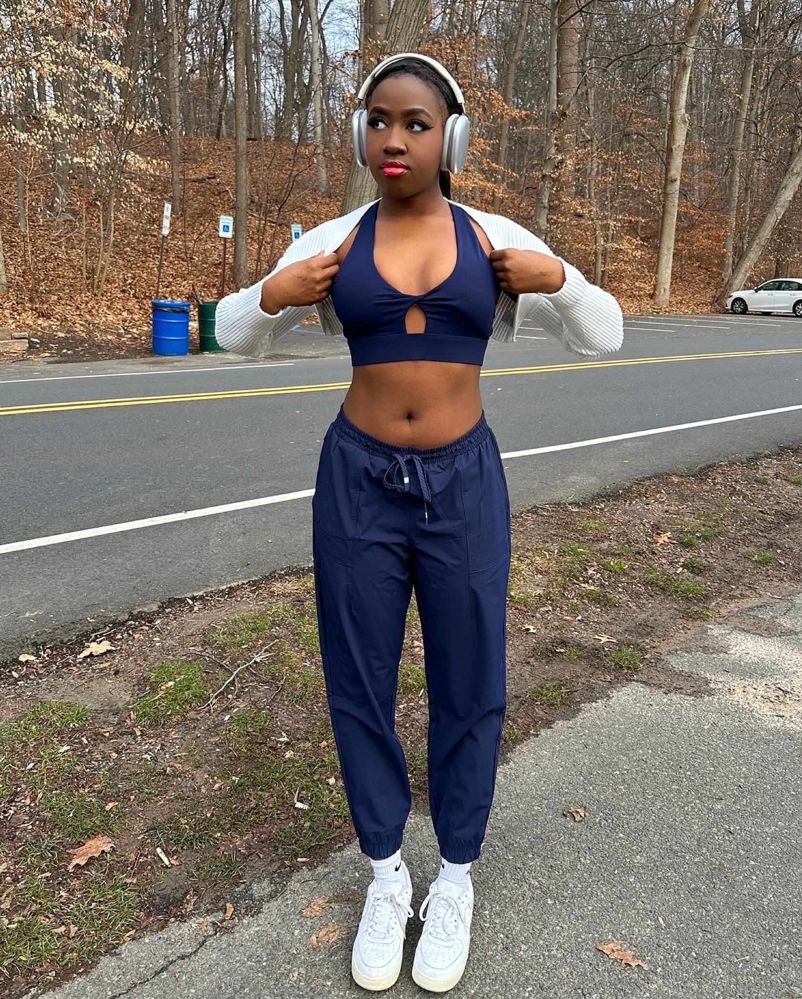 🫶🏽🎧💙 fabletics fits

#LTKfitness #LTKworkwear #LTKstyletip