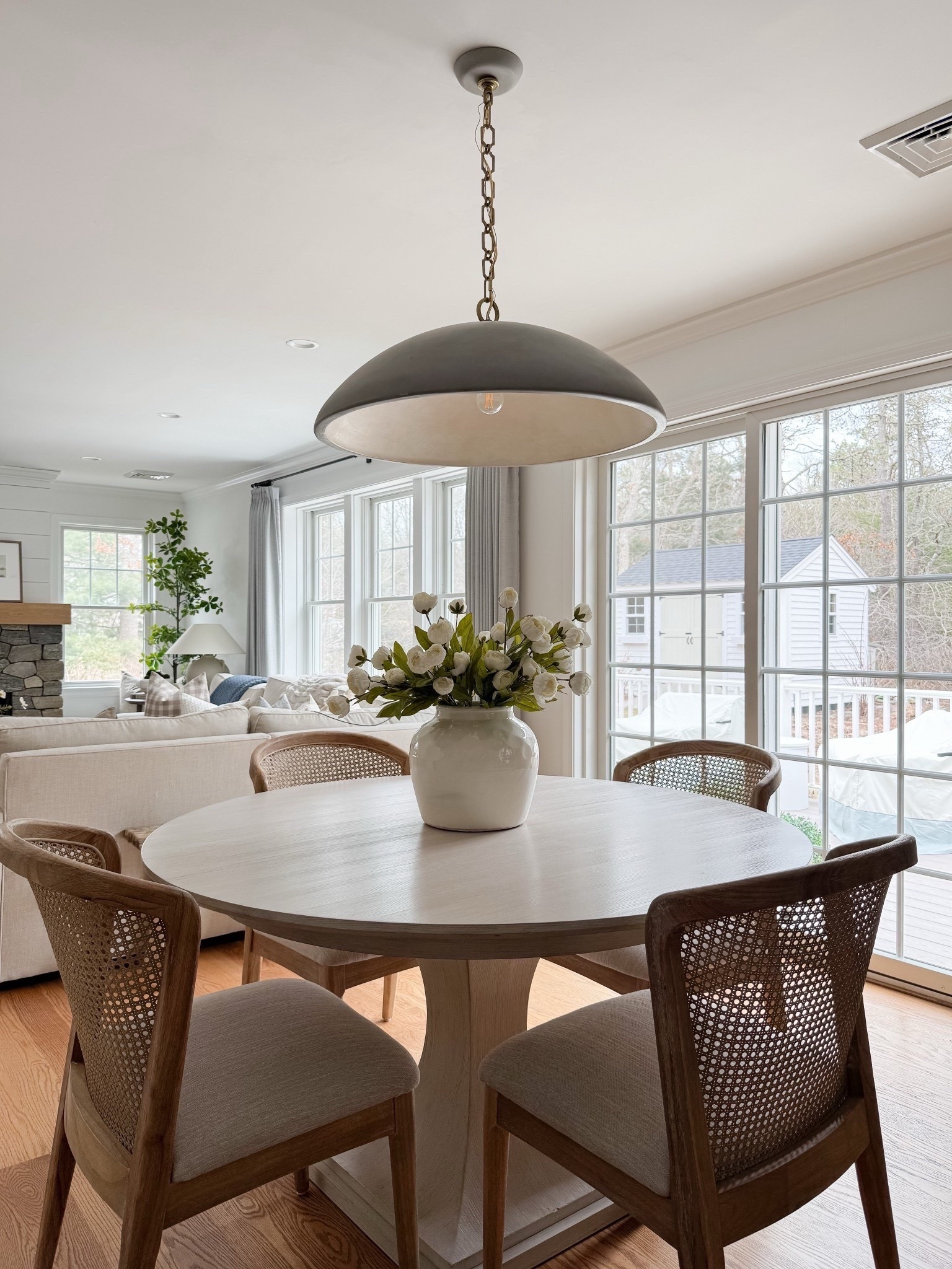 Love this little sight of spring 🤍 If anything, some faux florals in a vase are enough to refresh your space. I found a great dupe for this white ceramic vase, which is such a great price! 

#LTKHome