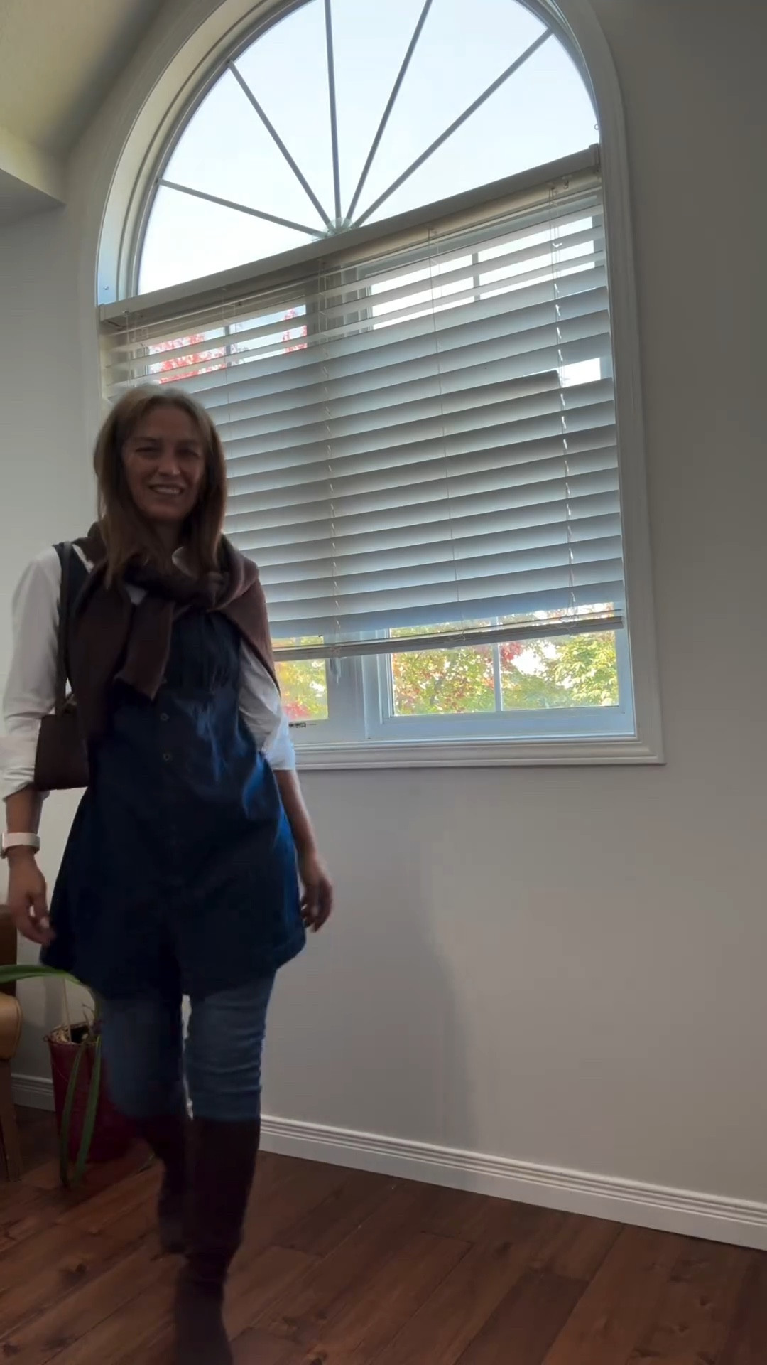 🍁 Turn your summer dress into a fall look by layering a button-down shirt and a pair of skinny jeans underneath. Cover up with a knit for the ultimate street style 😊 🍂

Dress @gap 
Shirt @ameliora 
Jeans @jcrew 
Bag @hm 
Boots @vivaia_official 
Sweater @joefresh 

Would you wear this look? 

#howtostyle #grwmreel #ltkover50style #summerdresstofall #denimdress #falllooks #autumnvibes🍁 

Dress over jeans/falloutfits/autumnvibe 🍂