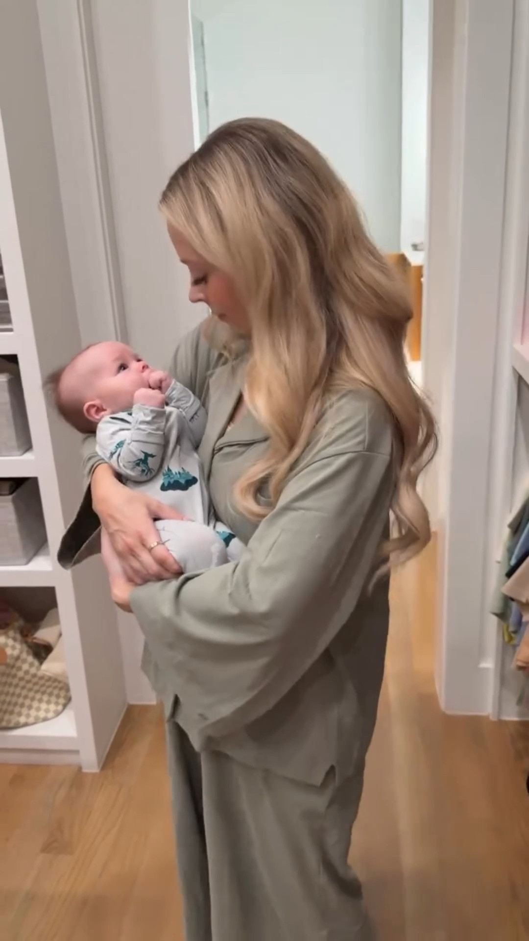 Sutton’s talking! 🥹❤️ how has it already been 2 months!! Love these pajamas from Petite Plume!

#LTKmorningroutine #LTKBaby #LTKmomlife