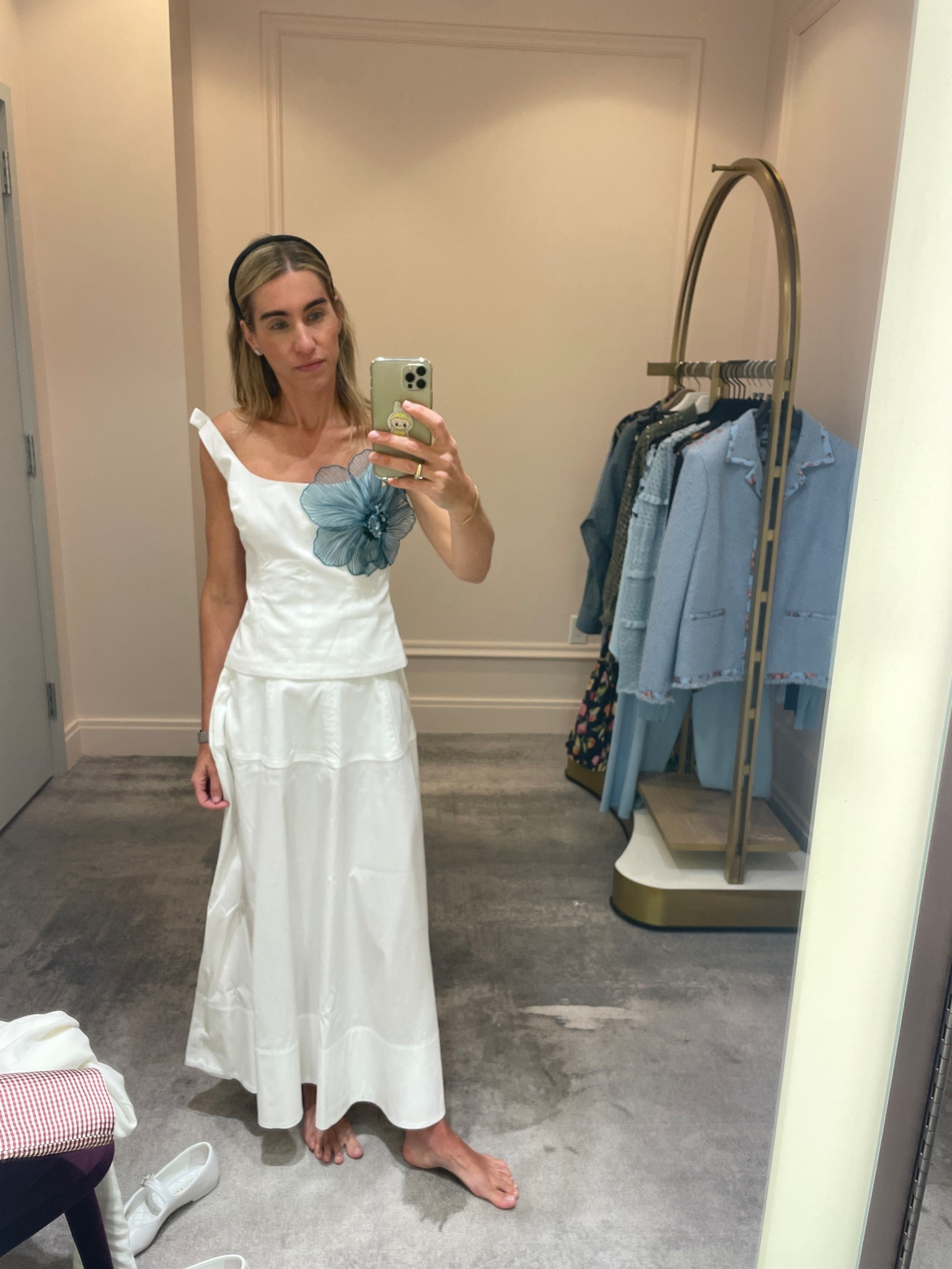 Fitting for a special luncheon ! 