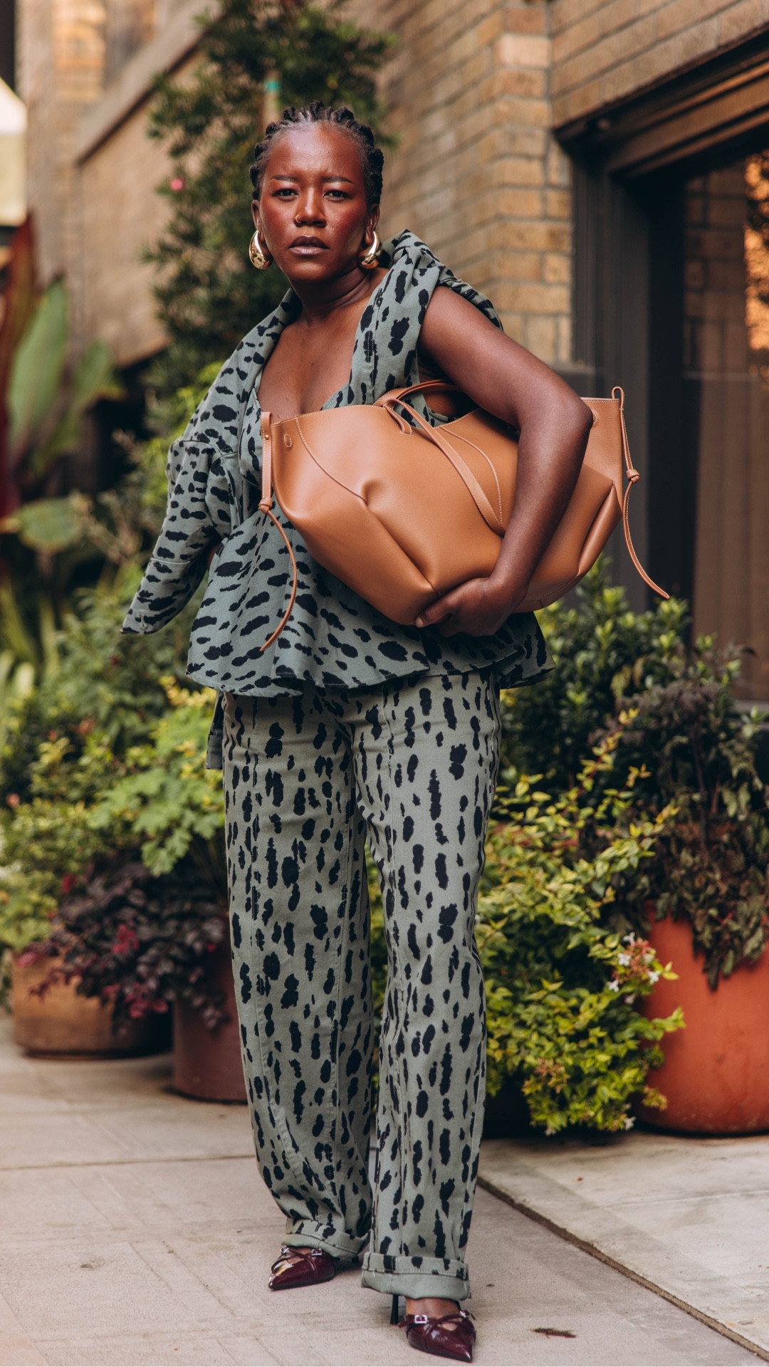 Walmart Finds Under $30. Who says budget can’t look chic? This casual yet elevated fall set (top, jacket + pants) is under $30 and SO versatile. You can recycle each piece throughout your wardrobe and style it for every season. 

#LTKSeasonal #LTKStyleTip #LTKFallSale