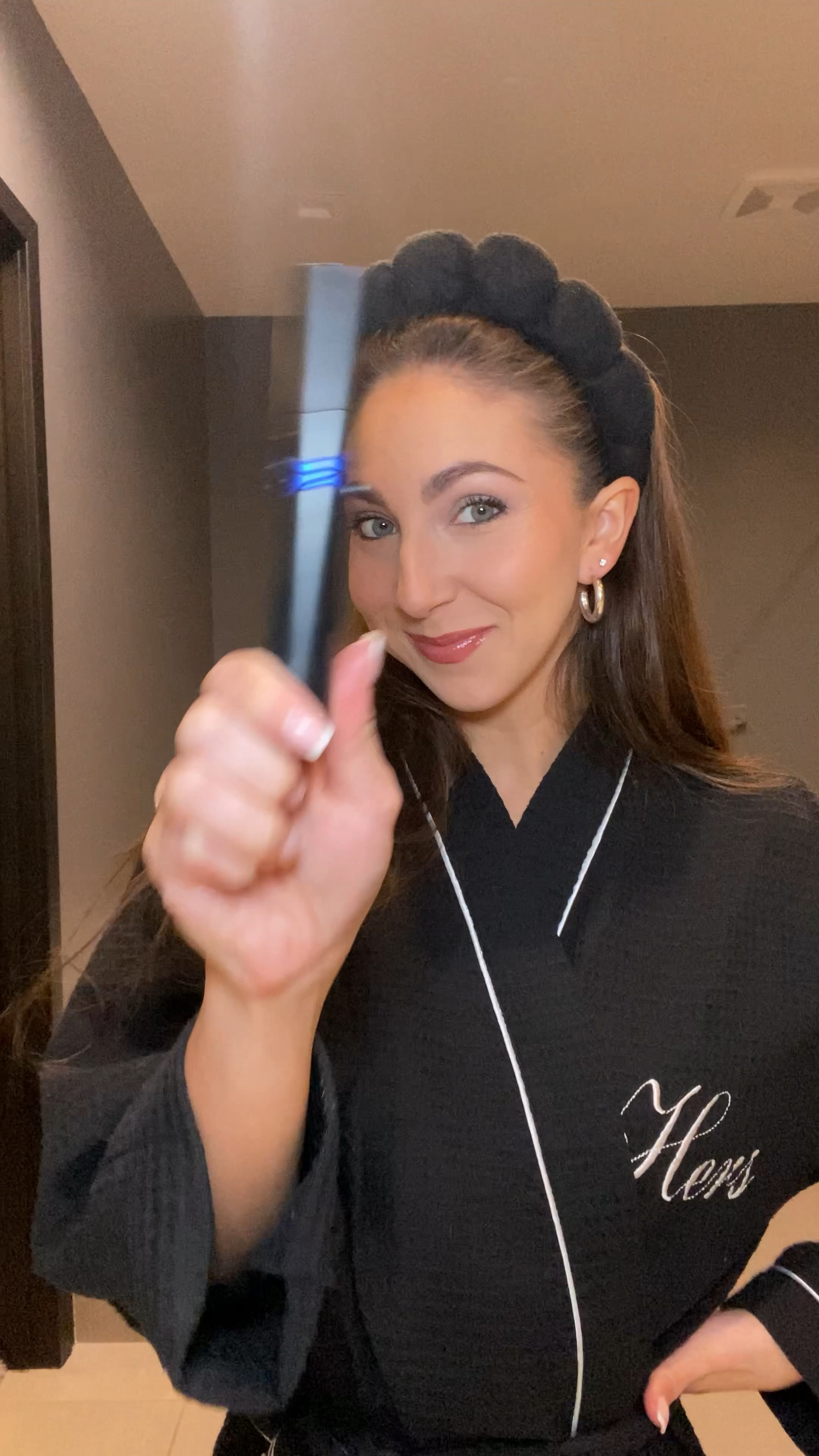 YSL made a waterproof version of their viral mascara and I’m in love!
•
•
•
Makeup | GRWM | waterproof | mascara | makeup routine | designer makeup | YSL | beauty 

#LTKGiftGuide #LTKVideo #LTKbeauty