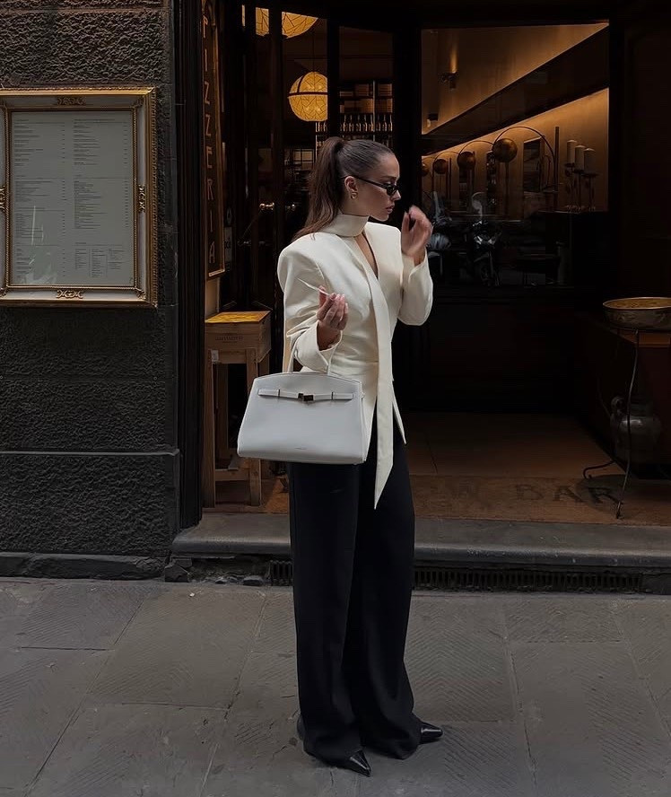 White Scarf blazer 

#LTKootd #LTKBeauty #LTKWorkwear