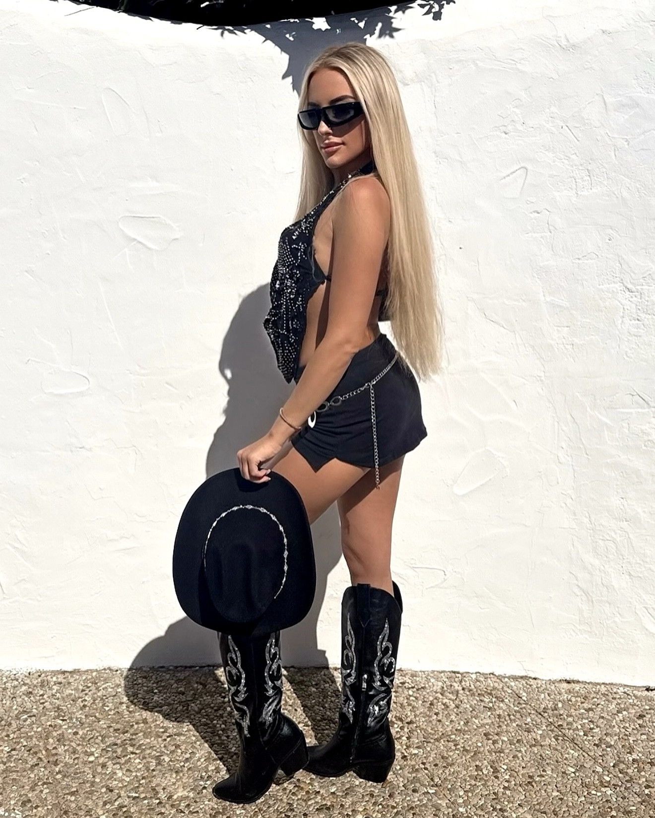 Linking my favorite Ibiza look 🌴✨
Wore this from Ushuaïa Ibiza → Hï Ibiza → Pacha Ibiza in ONE night and stayed comfortable the entire time.

Perfect Ibiza club outfit, Euro summer night out look, and comfortable festival-to-club fit.

Edikted shirt, Urban Outfitters skort, SHEIN boots & hat, Amazon belt + sunnies (Amazon & Shein links coming soon).

#LTKootd #LTKTravel #LTKdayinmylife