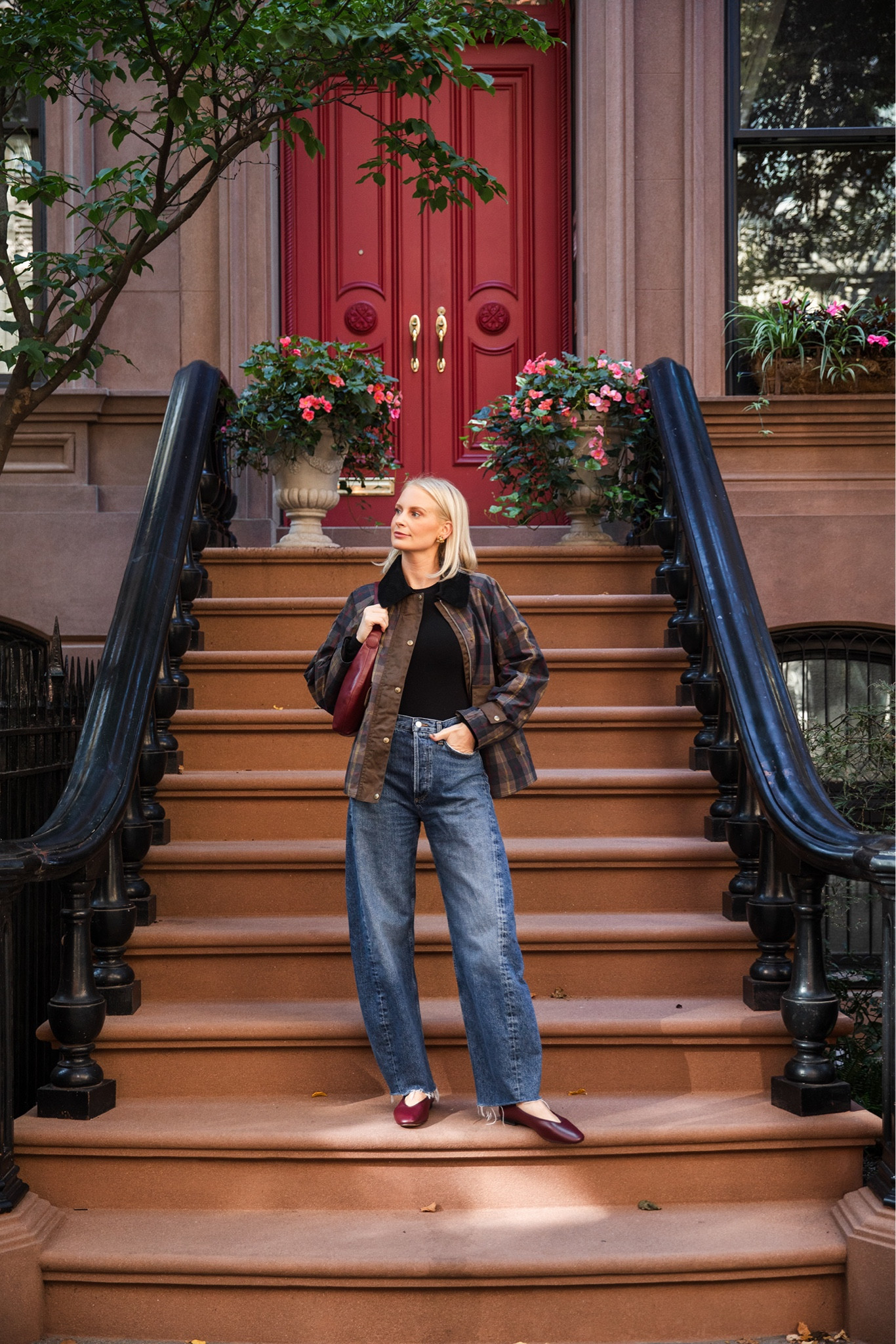 I’m so ready for fall temps so I can wear my new barn jacket! The colors are perfectly moody and it’s the ideal layer for walking around town this season 🍁🍂 shop this look by following me on the LTK app! 

#LTKShoeCrush #LTKItBag #LTKStyleTip