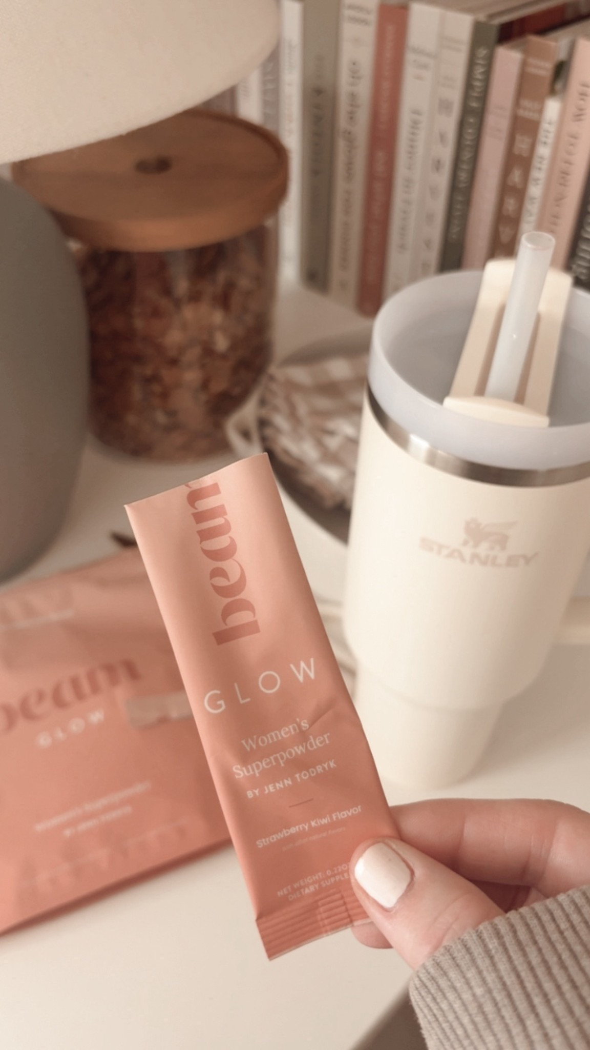 Love my beam glow and take it daily. Gives a a boost of natural energy! Strawberry kiwi is my favorite flavor. 