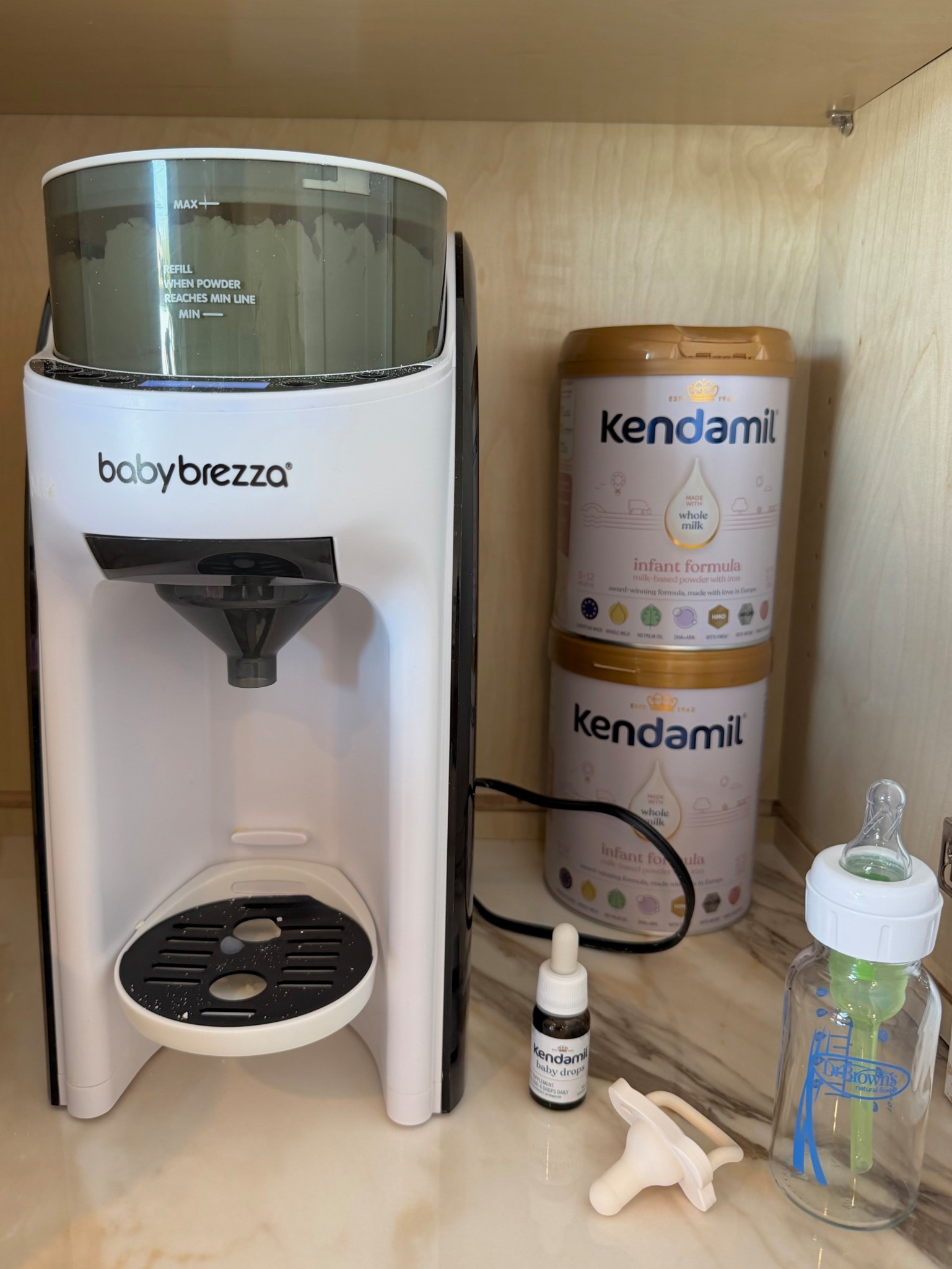 #AD Everything I am gifting to my soon to be mom friend for her combo feeding journey. I use all of these on a daily basis so I KNOW she will love and use them, too. @target @babybrezza @drbrowns @kendamil.usa #BabyBrezza #TargetPartner #MyDrBrownsBaby #HappyFeeding #EveryFeedYourWay #ComboFeeding #KendamilPartner