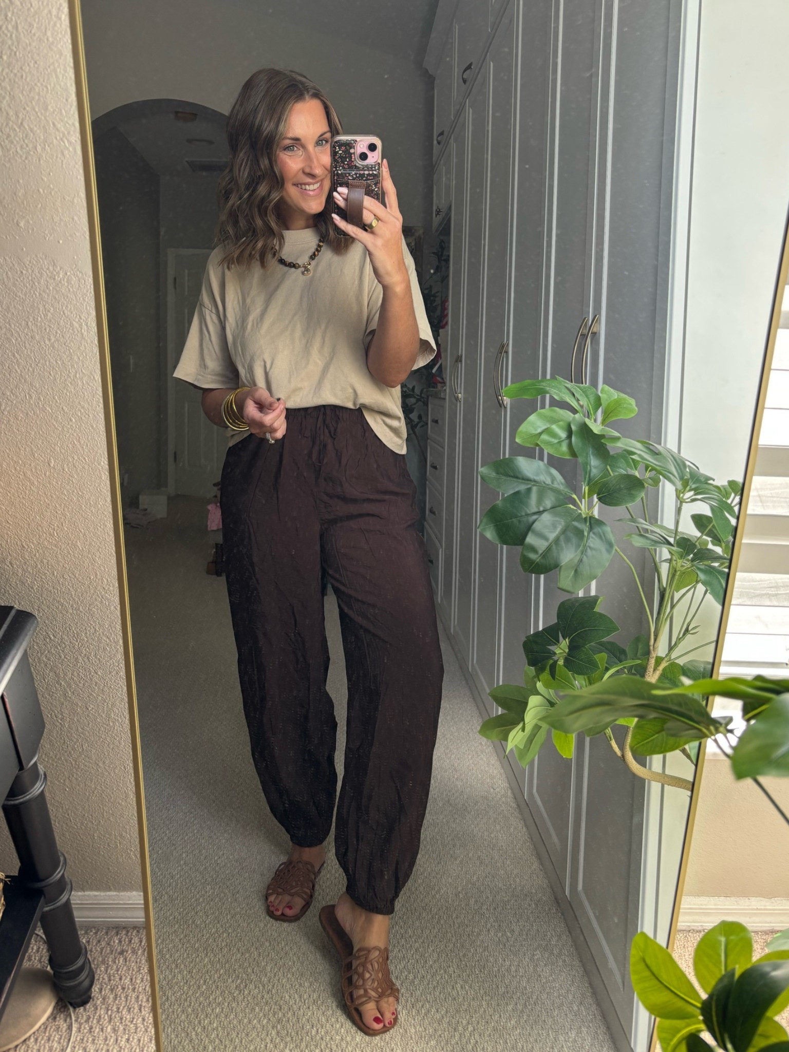 Balloon pants & classic tee, love this combo for an easy fall outfit & warm weather friendly 🍁

#LTKootd #LTKdayinmylife #LTKmomlife