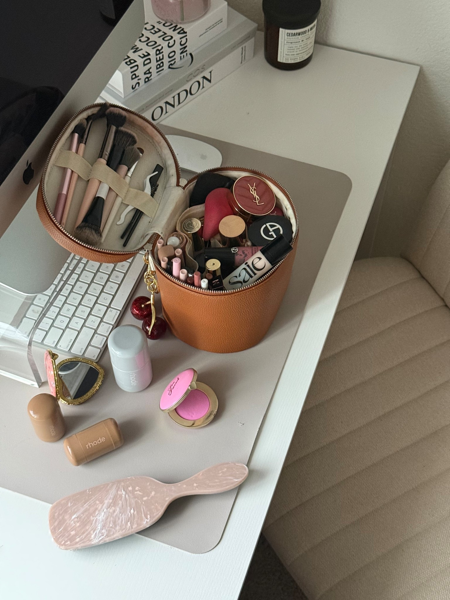 favorite makeup bag 👝✨

#LTKselfcare #LTKgrwm #LTKmorningroutine