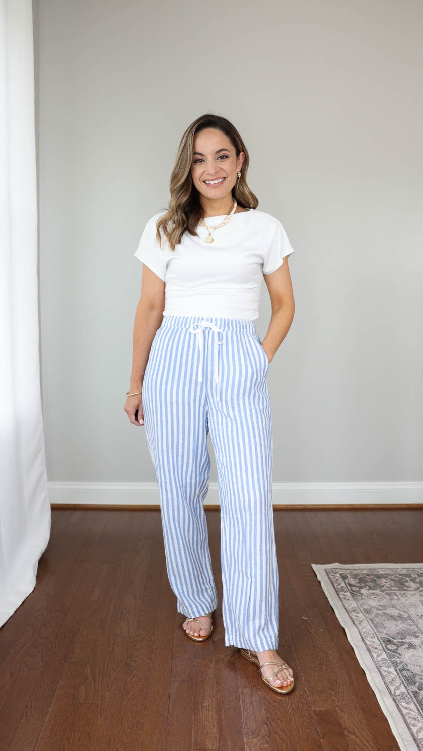 4 petite-friendly pairs of summer pants! 
 
J.Crew Cotton Gauze Pants: petite xs | 10” rise | 27” inseam | sized up 

Top (Nordstrom): petite xs 
Sandals (Sam Edelman): true to size 

My measurements for reference: I’m 4’10” and 105lbs. My bust, waist, and hip measurement is 32”, 24”, and 36”.

#LTKPetite