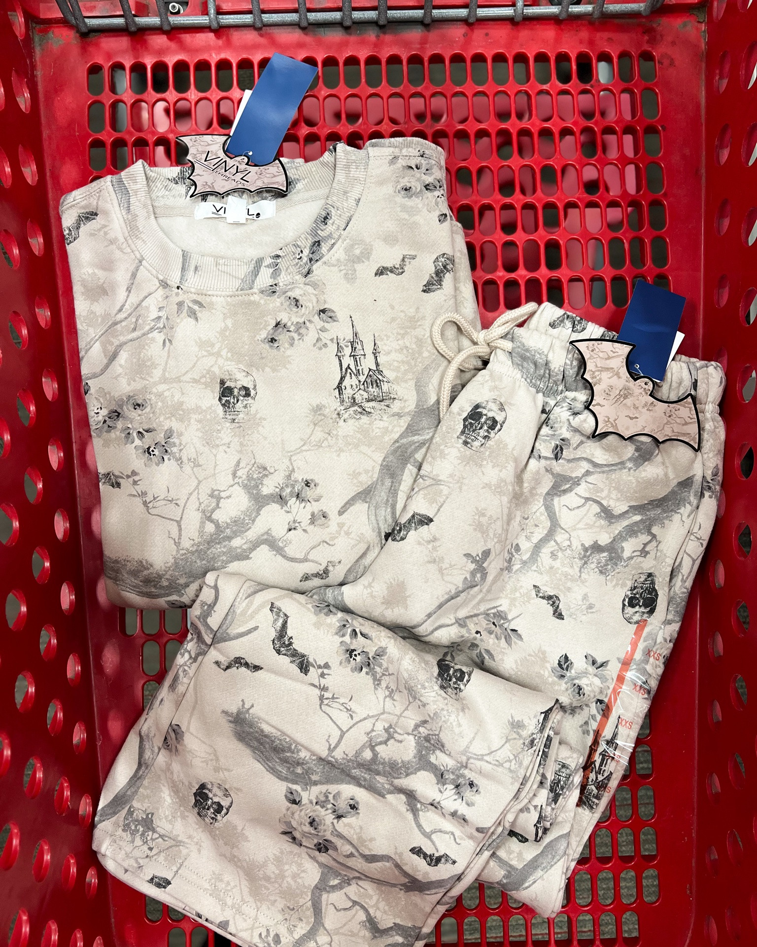 New spooky comfy sets for mom

Target finds, Target style, Target fashion

#LTKmomlife #LTKgrwm #LTKSeasonal