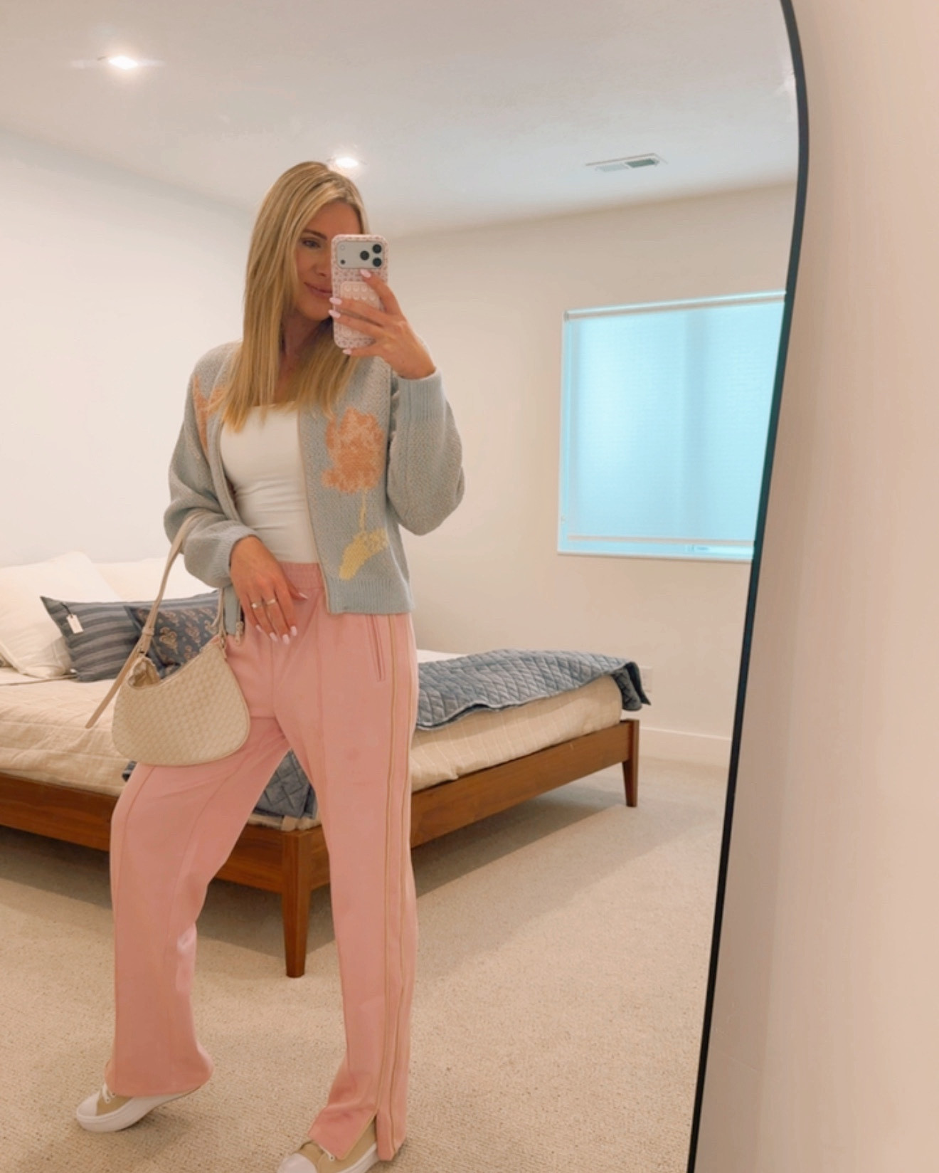 My valentines fit, but would make the perfect outfit transitioning into Spring!🌸🤍🫶🏻

#LTKOver40 #LTKootd #LTKmomlife