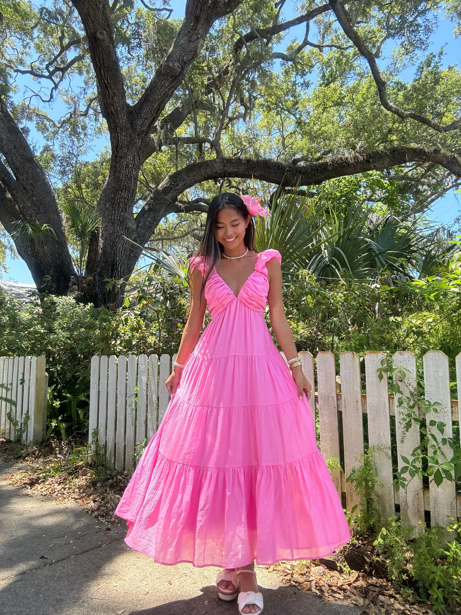 the cutest maxi dress 🩷 it’s perfect for twirling around town or running along the beach! you can use code ITSCAROXLINE for $$ off :)

#LTKSeasonal #LTKfindsunder100 #LTKtravel