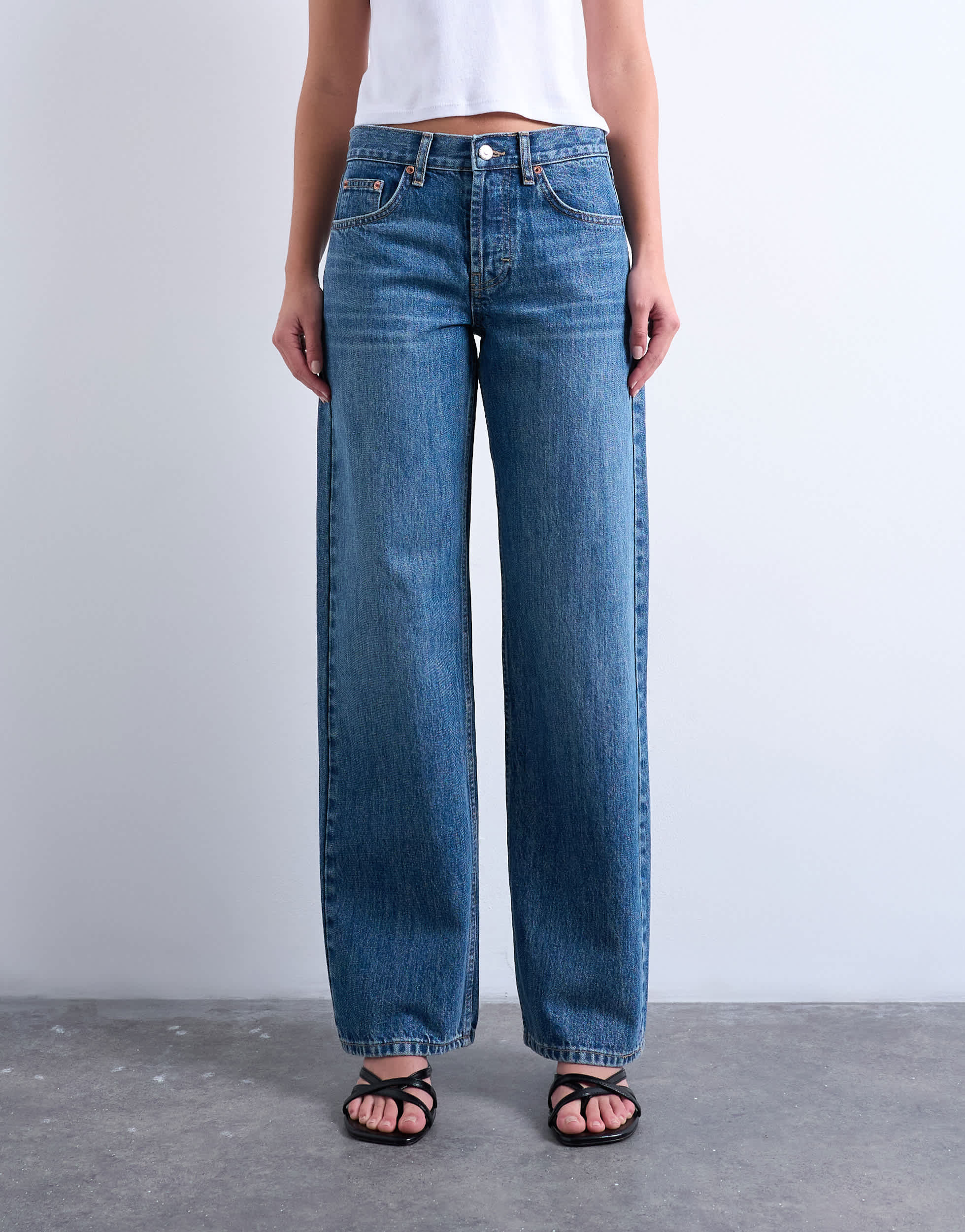 Topshop Ember Jeans mit niedrigem Bund und geradem Bein in Vintage-Bla | Topshop (UK, DE, FR)