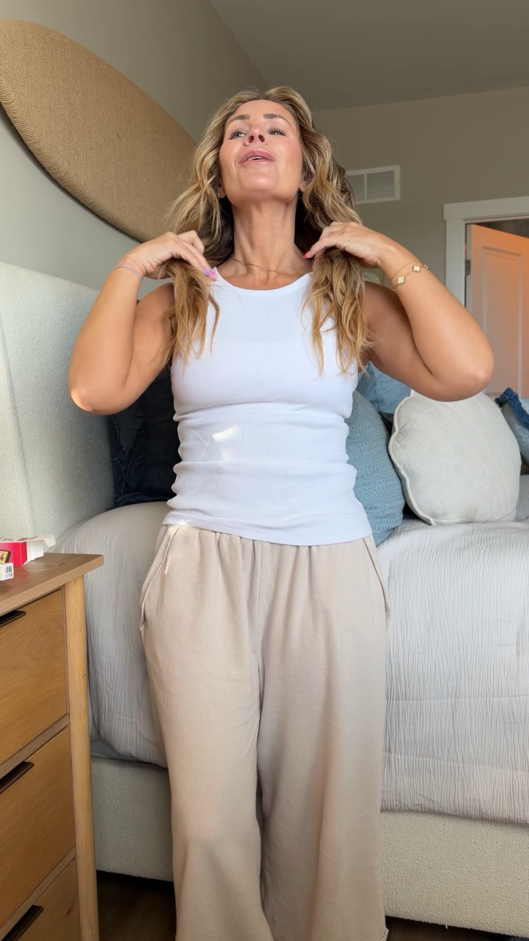 I did NOT expect a bra to make this big of a difference…

I always thought my shirts just “fit weird”
but it was 100% what I was wearing underneath

this one is:
– seamless (no lines 🙌)
– actually supportive without underwire
– soft enough to wear all day

I’ve been living in it lately

linking it in my storefront + it’s on sale right now 🤍

#everydaybra #amazonfinds #momstyle #wardrobeessentials