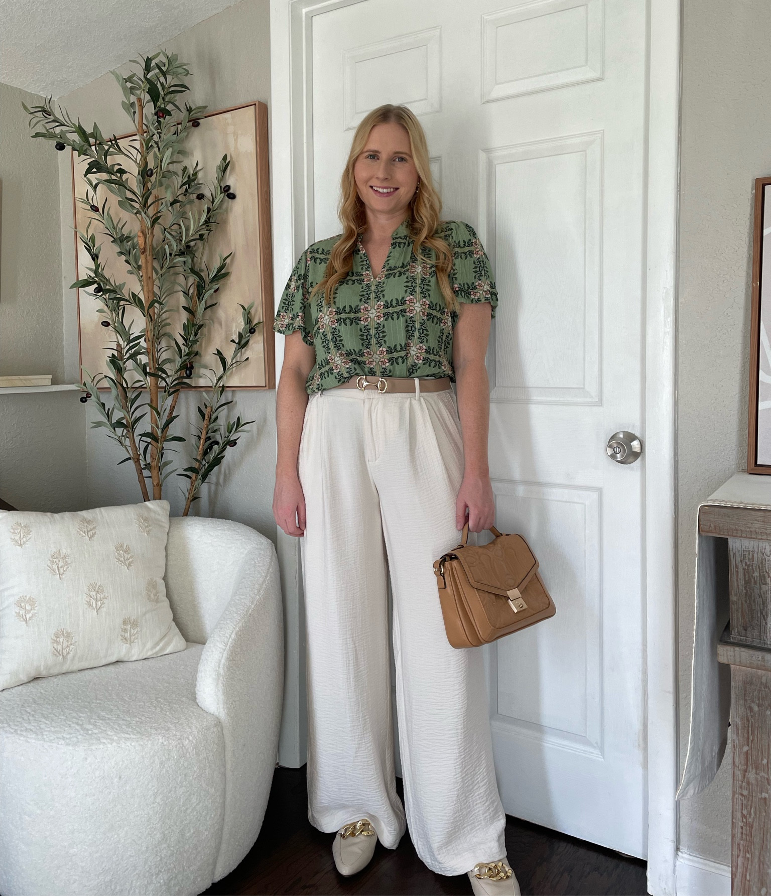 Tiled Vine Pleated Cuff Top (size small) with wide leg trousers (size medium)

#LTKmidsize #LTKfindsunder50 #LTKworkwear