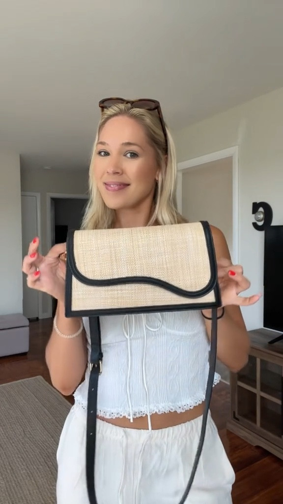 Amazon crossbody purse #creatorfavorites2024 

#LTKSaleAlert #LTKFindsUnder50 #LTKStyleTip