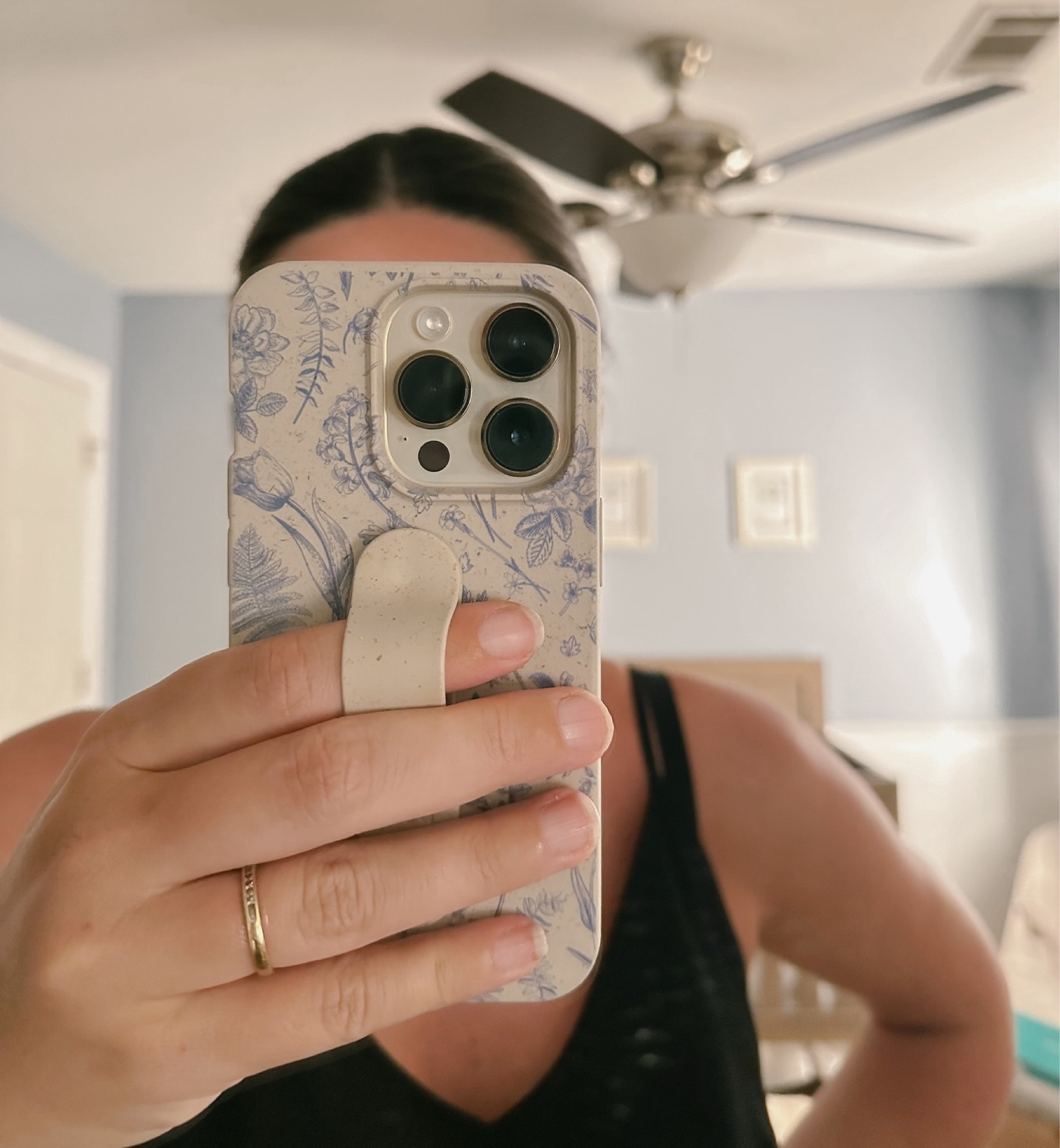 My new favorite phone case matches my new favorite room 🩵🩵 

So excited to partner with @pelacase and give my phone a little face lift without harming the planet 🌏