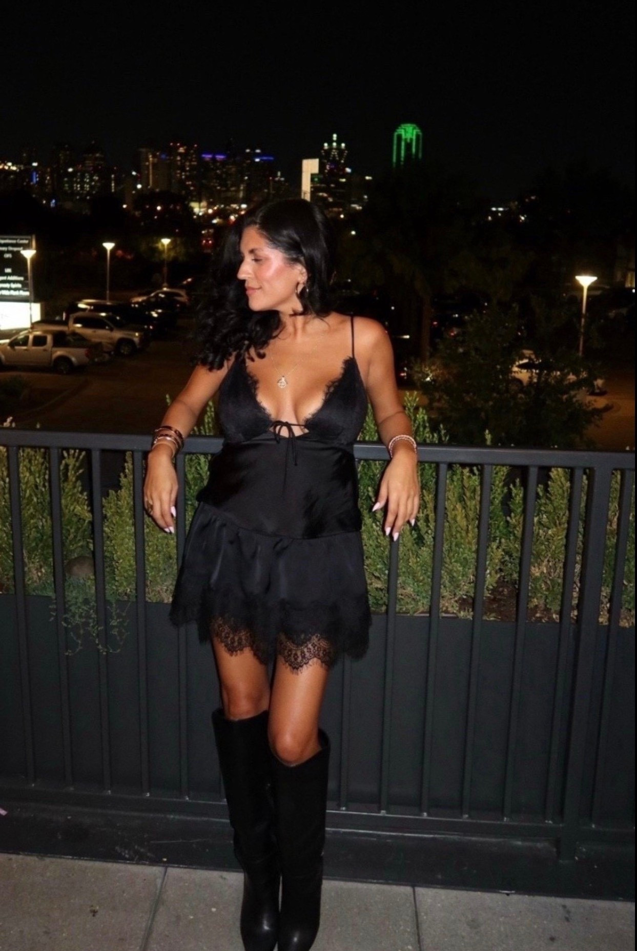 date night but make it a moment 🖤

#datenightlook #blackdress #nightoutfit

#LTKstorytime #LTKdayinmylife #LTKootd