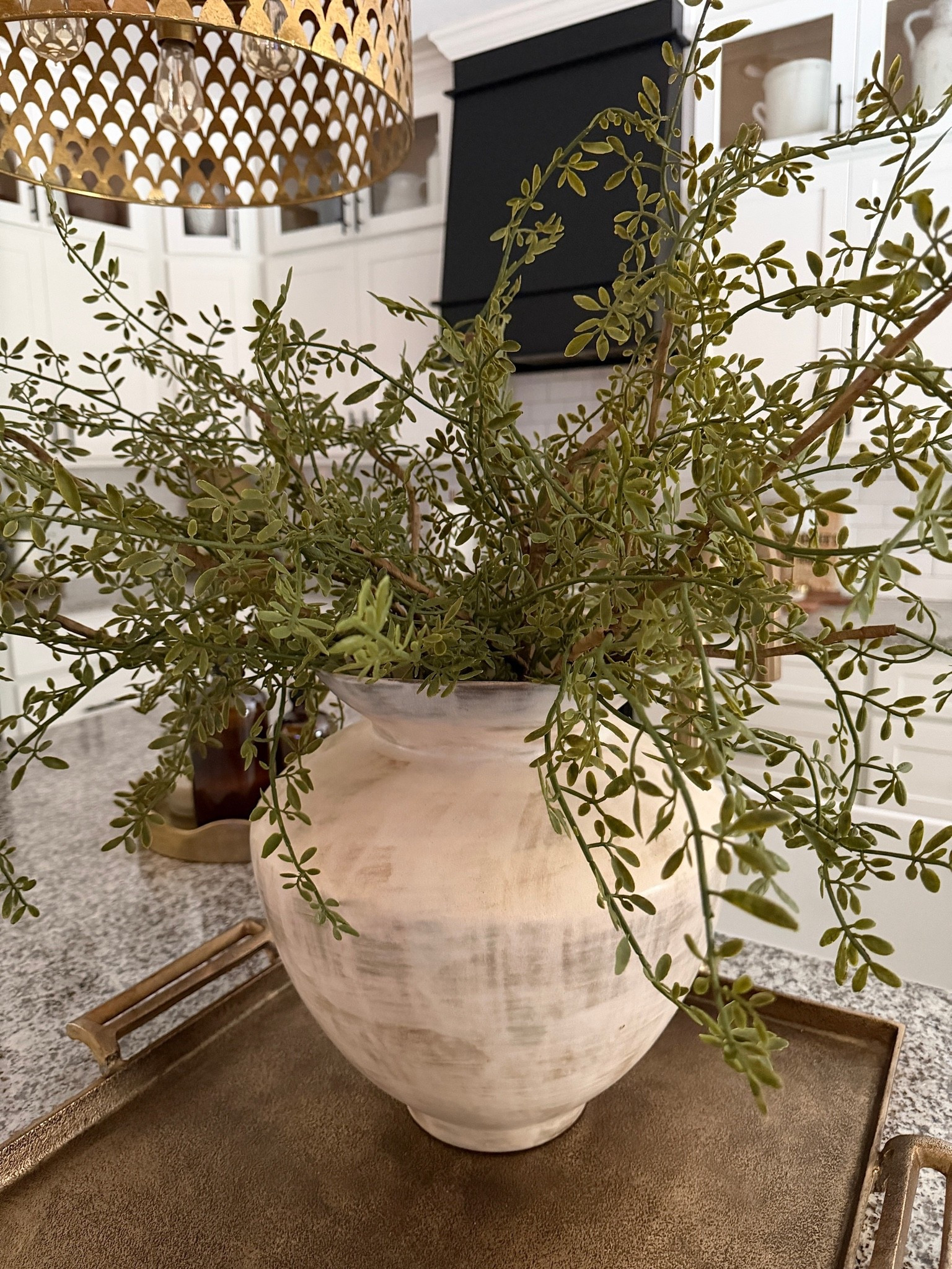 I have had these stems for years now, and they still look as beautiful as the day I brought them home. 🤍

They’ve been moved from room to room, styled in countless arrangements, bent, shaped, and reshaped more times than I can count—and they continue to look amazing.

If you’re looking for a stem that works year-round, this is it!