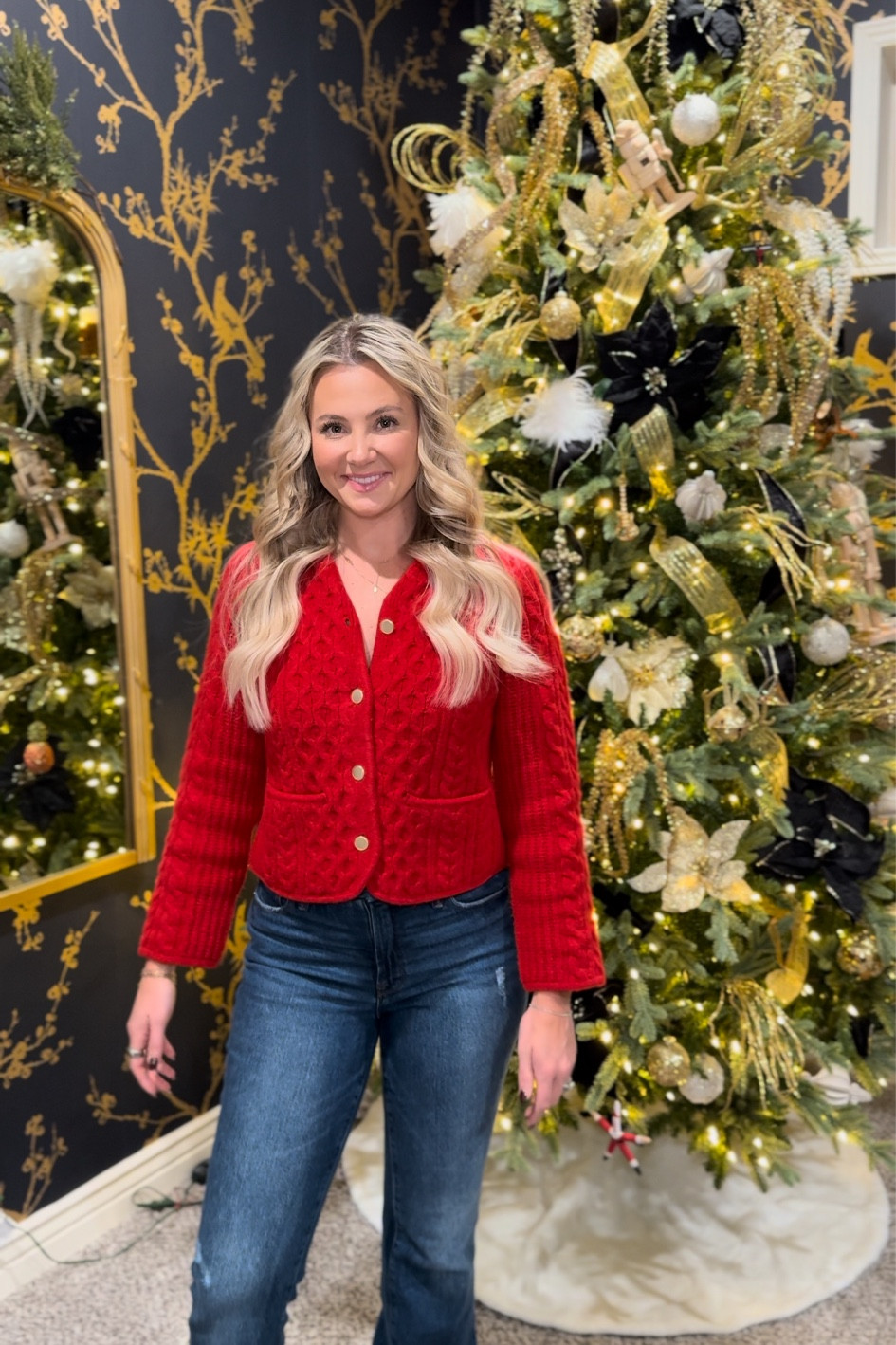 Abercrombie red sweater and good American jeans 

#LTKFindsUnder100 #LTKStyleTip #LTKSaleAlert