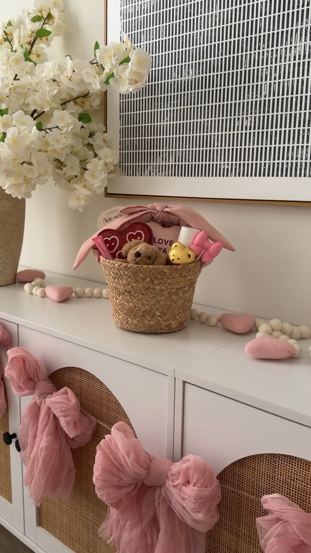 My 11 year old daughter’s Love Basket 🎀💄🧸 #valentinesday #lovebasket #gifts

#LTKValentine #LTKmomlife #LTKKids